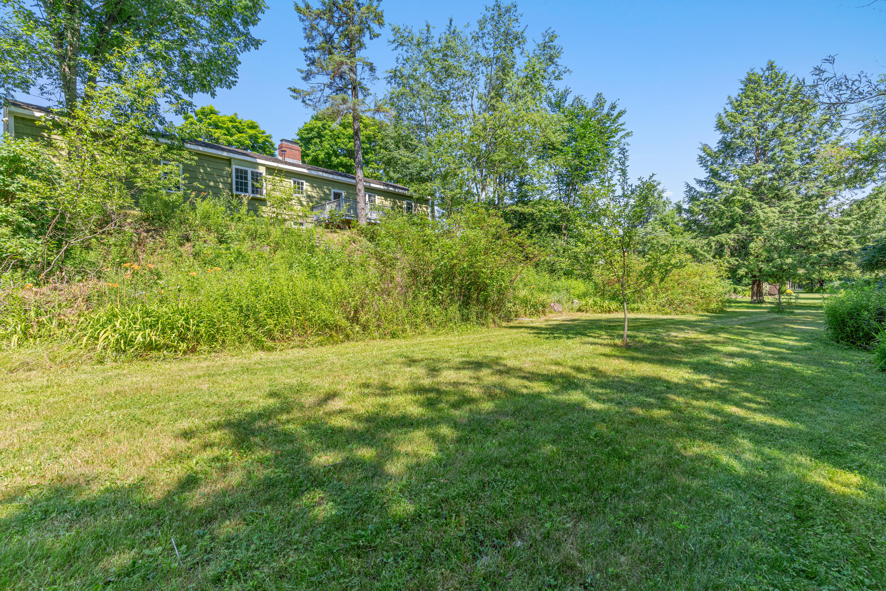13 Brookside Road