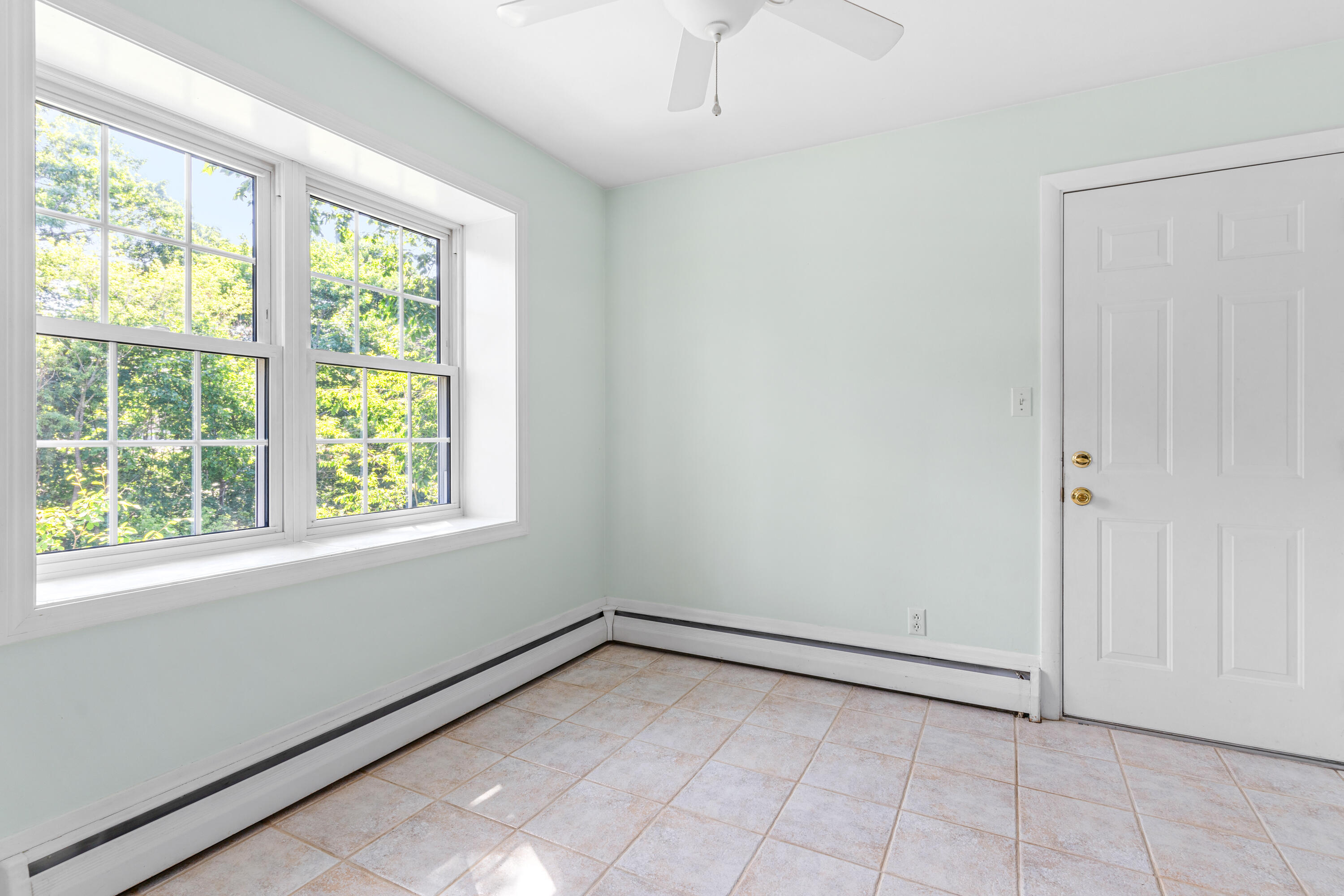 13 Brookside Road