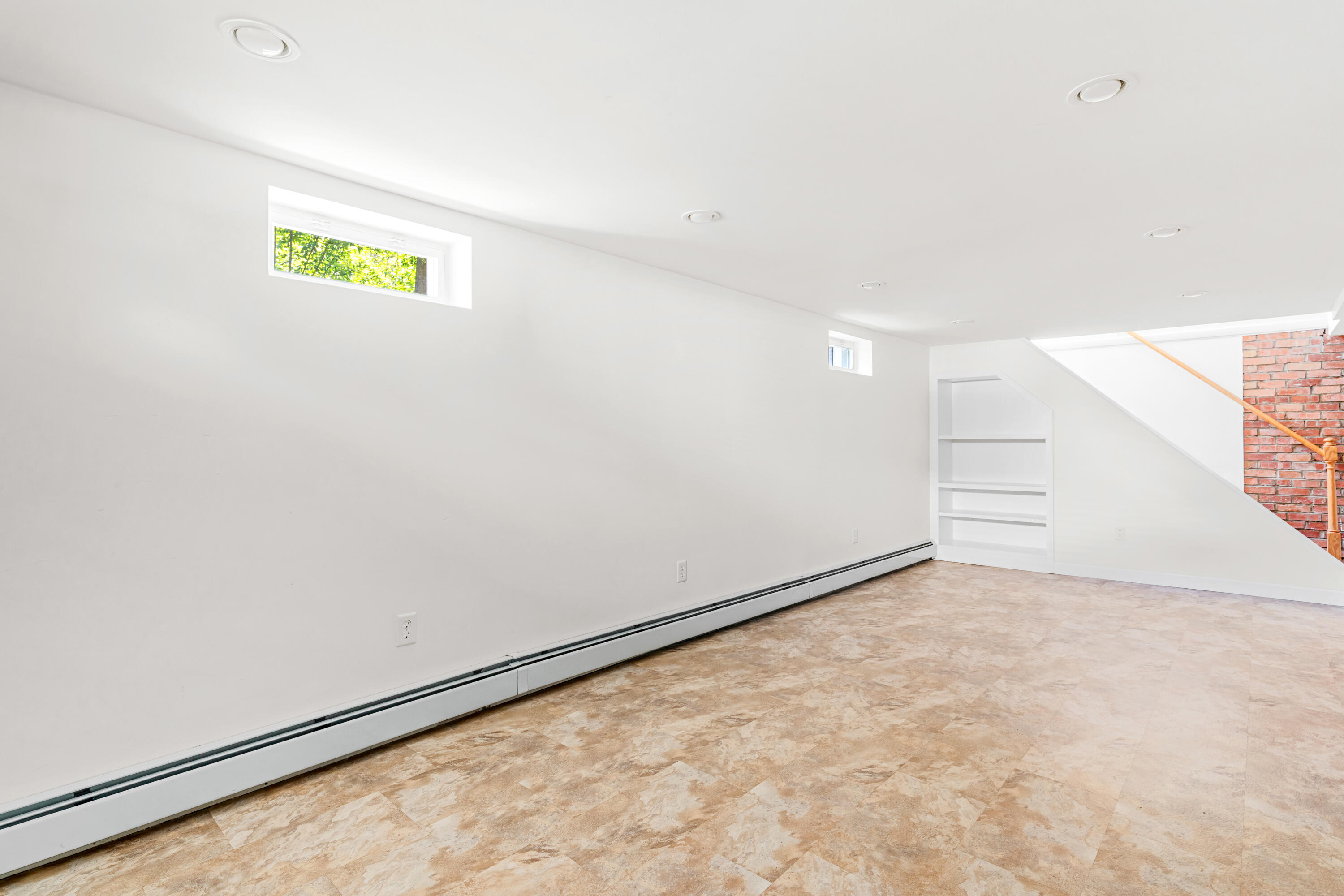 13 Brookside Road