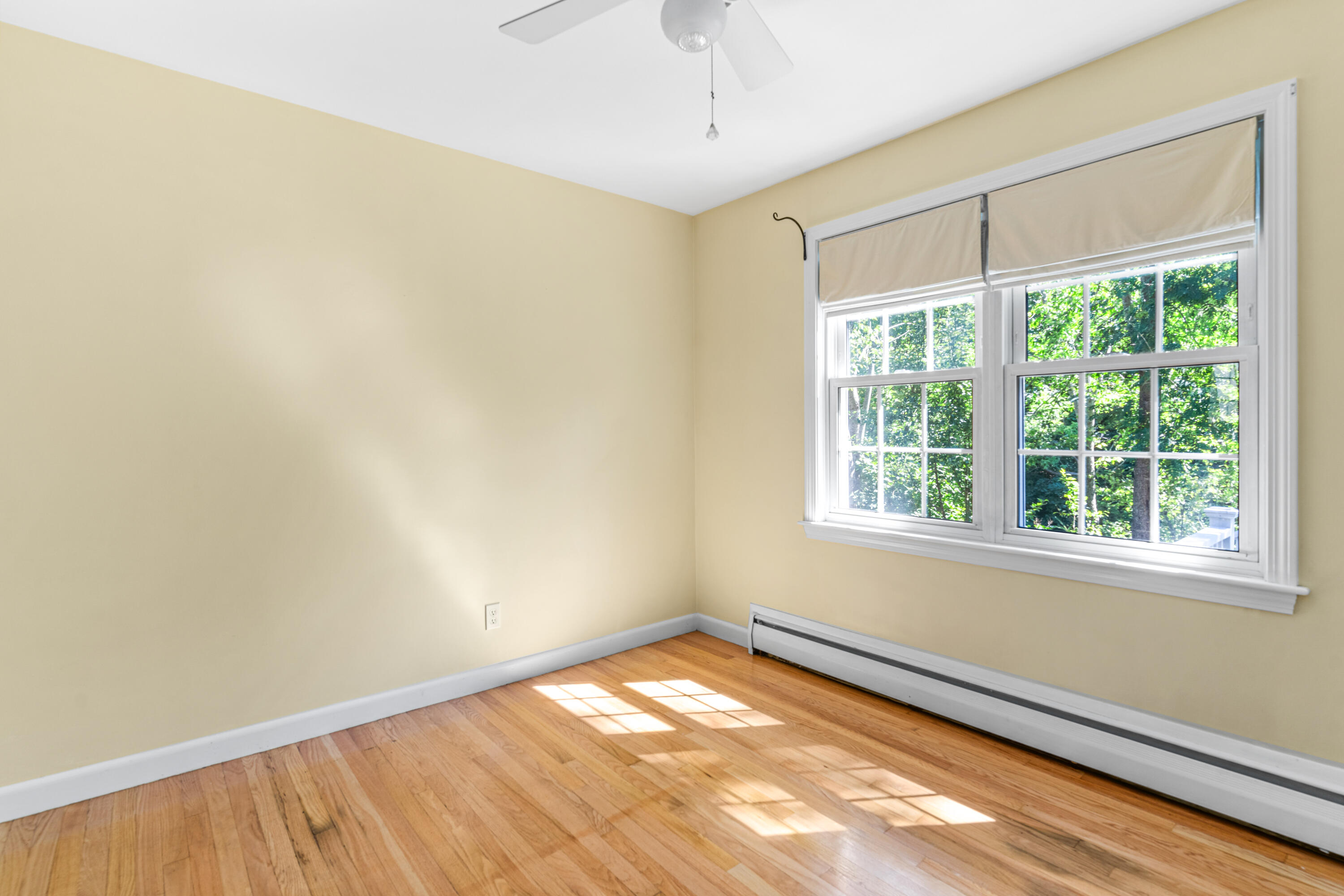 13 Brookside Road