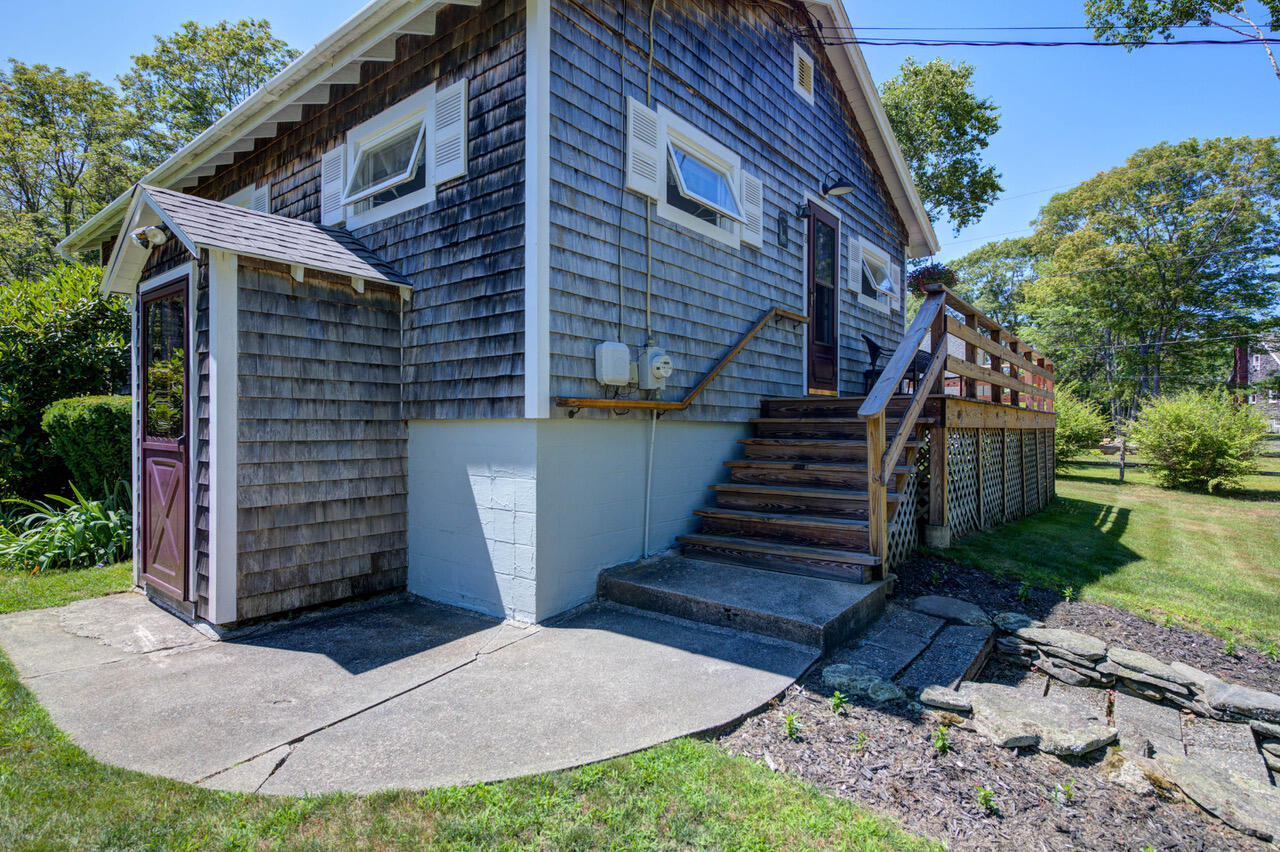 8 Rainbow Lane