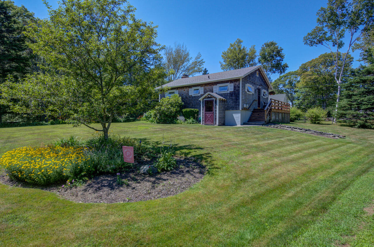 8 Rainbow Lane