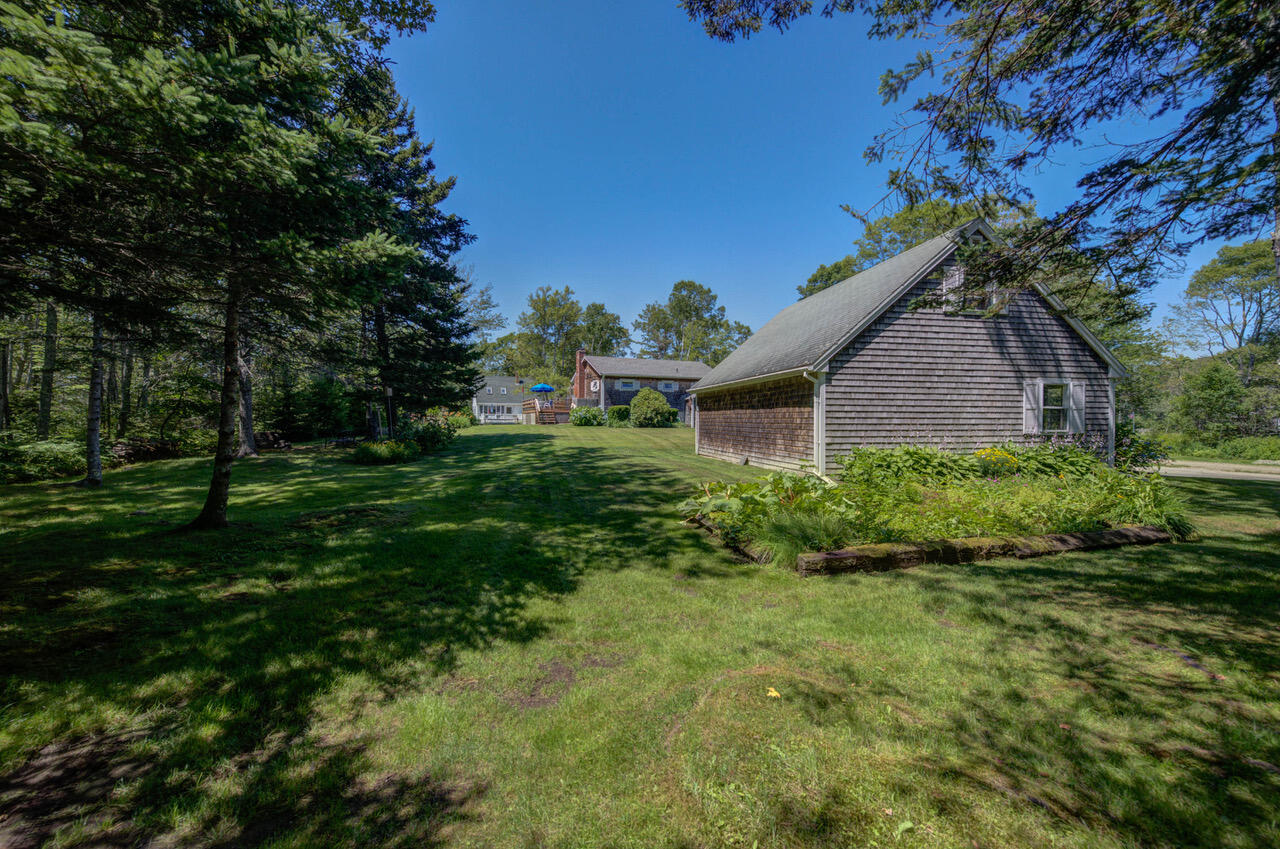 8 Rainbow Lane