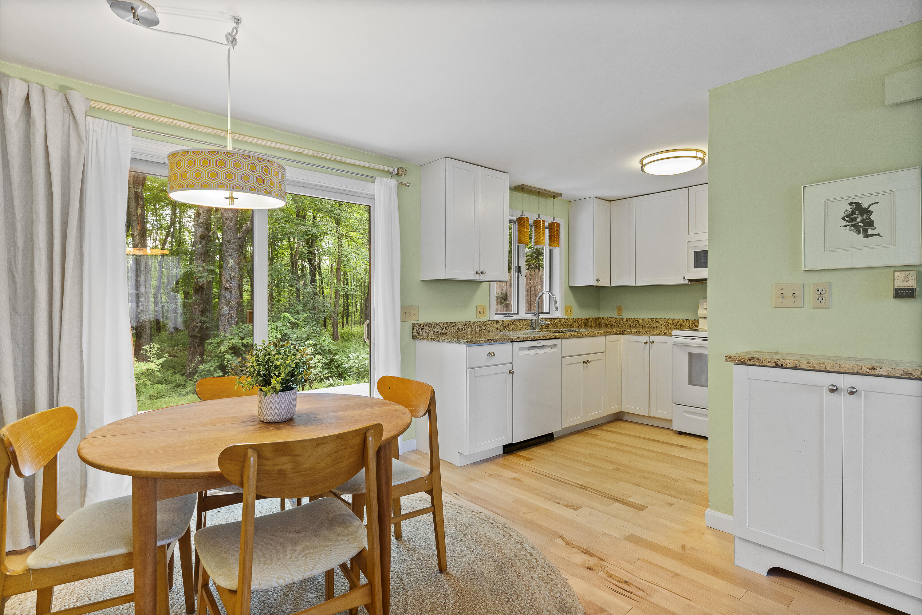 5 Riverbend Drive, 5