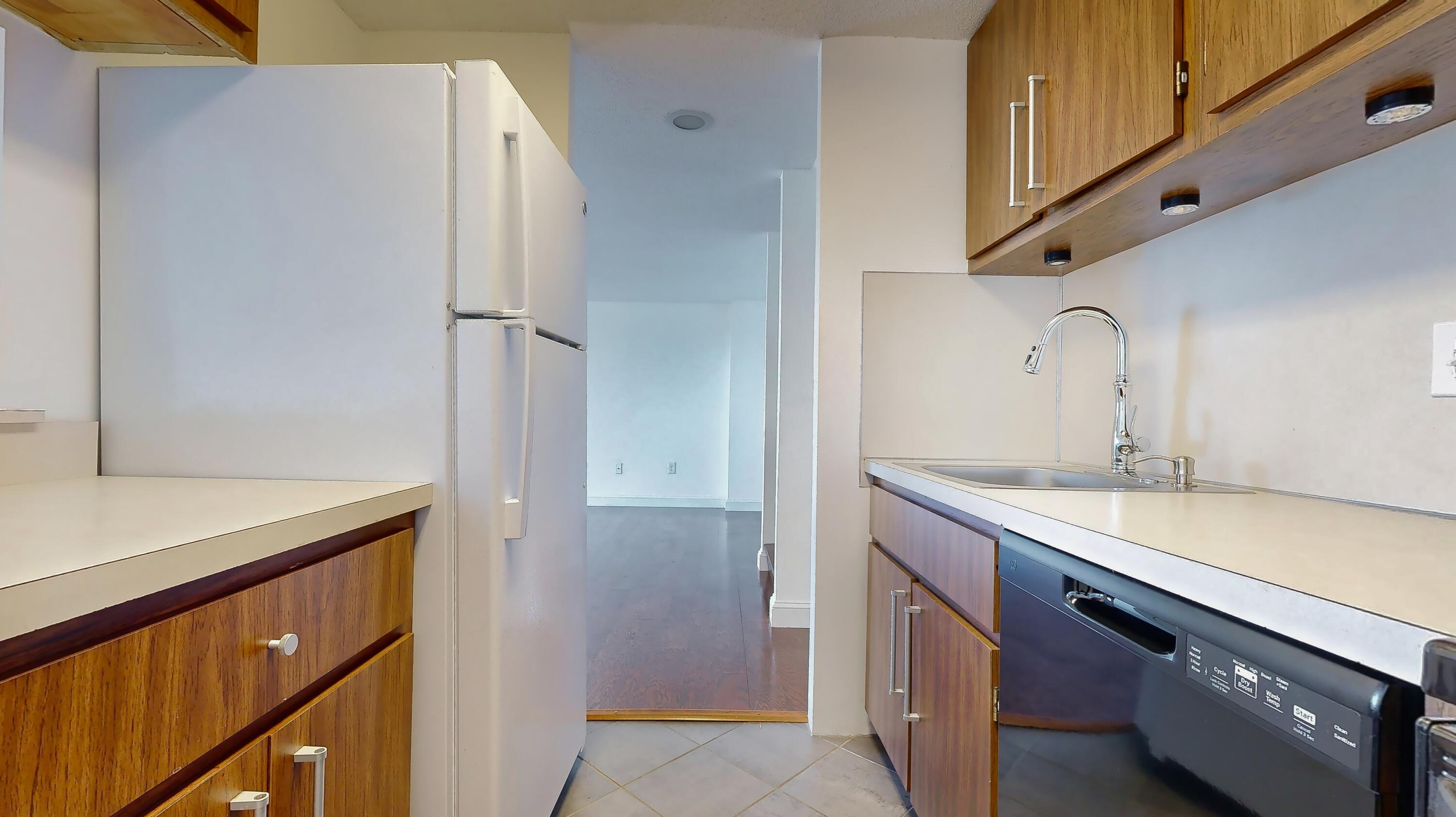 340 Eastern Promenade, 143