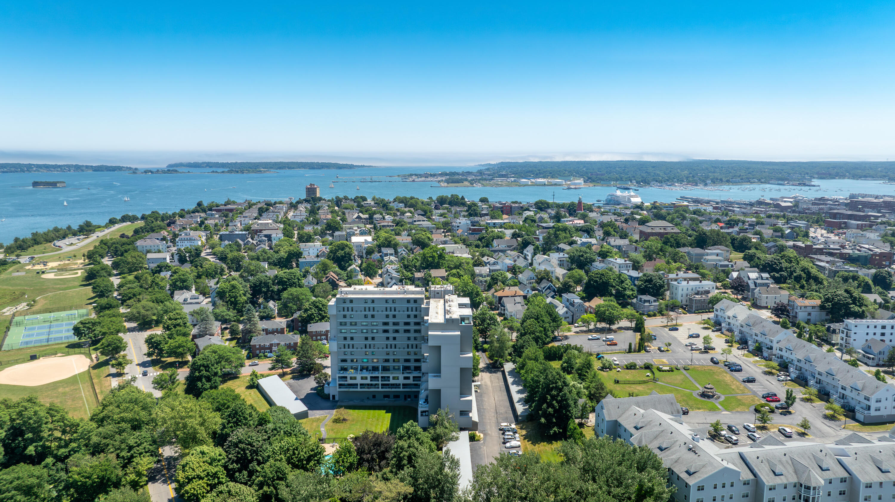 340 Eastern Promenade, 143
