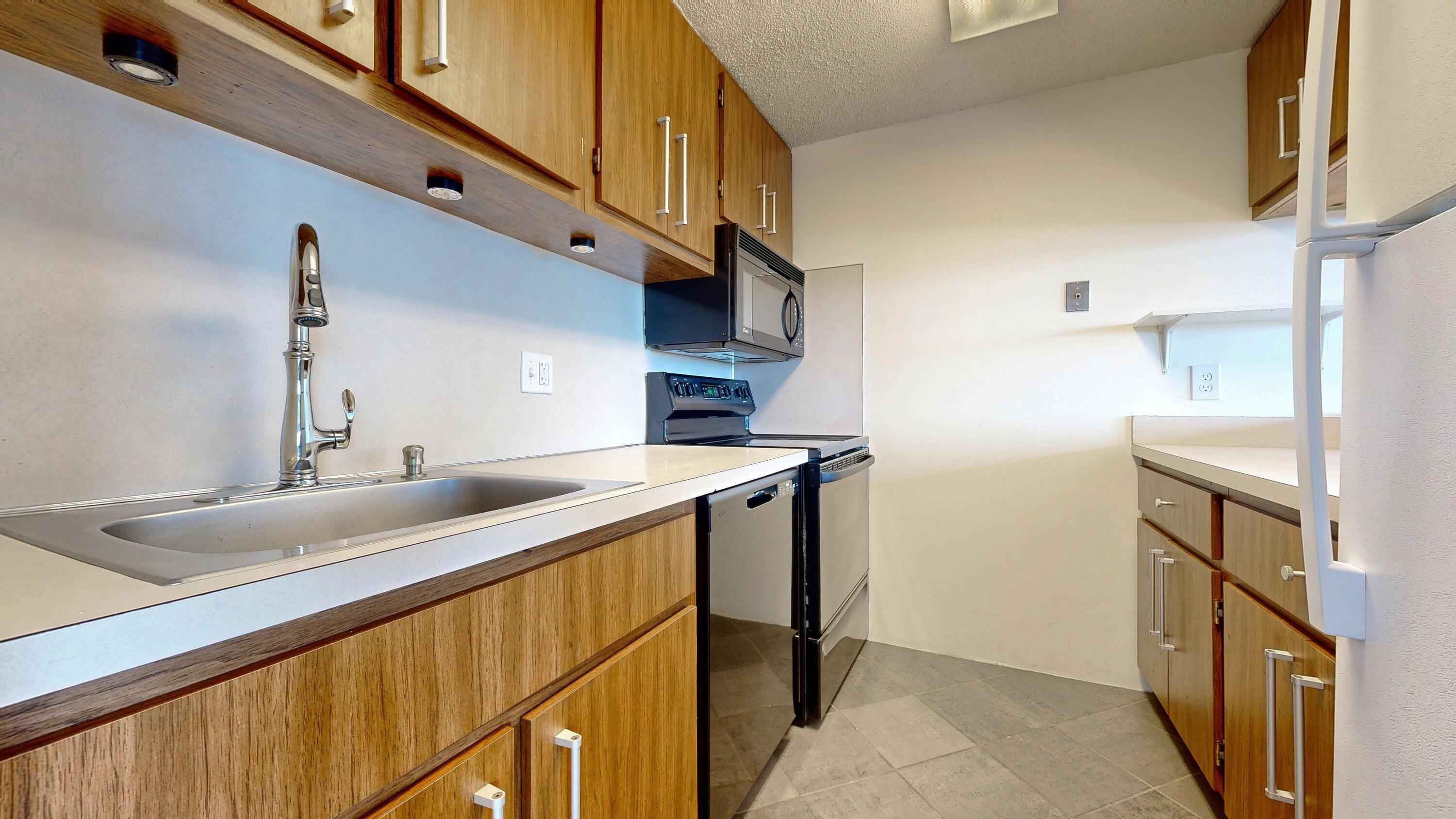 340 Eastern Promenade, 143