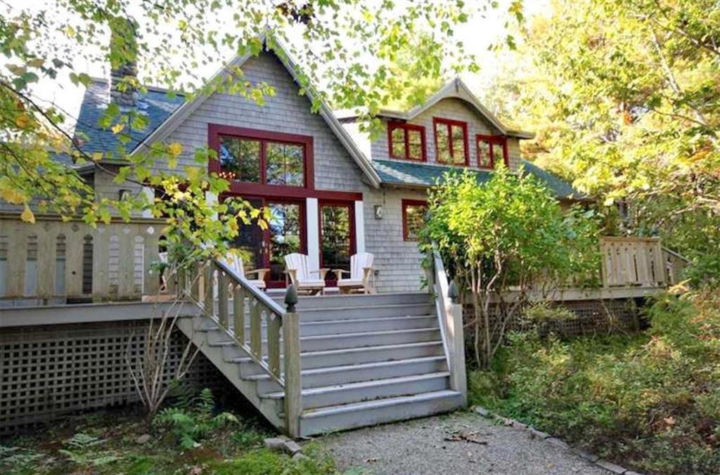 2 Pine Ledge Lane
