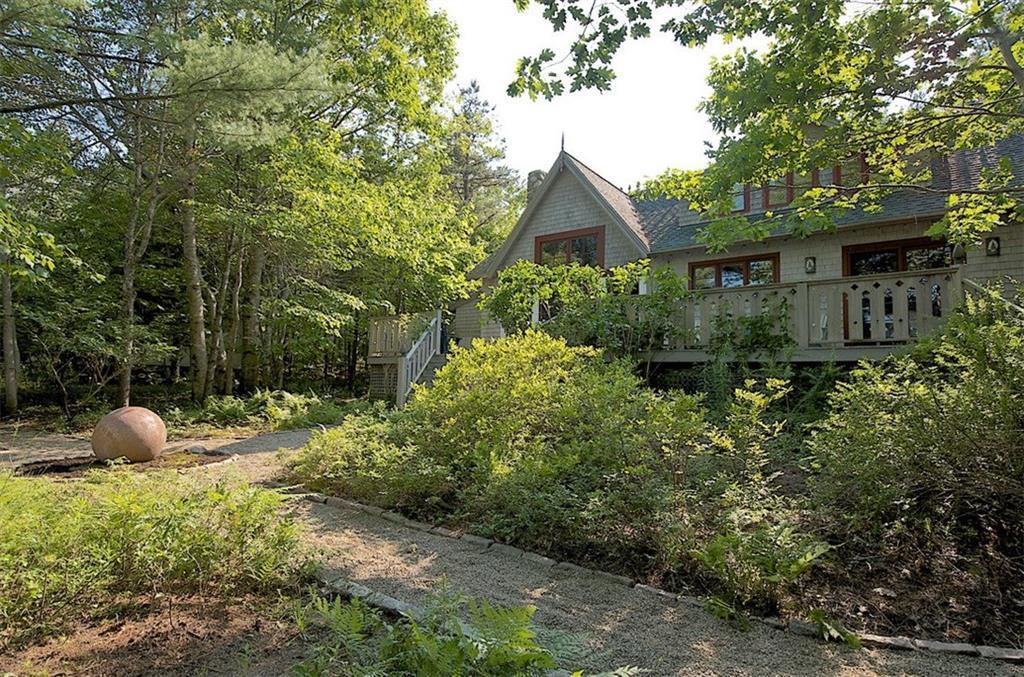 2 Pine Ledge Lane