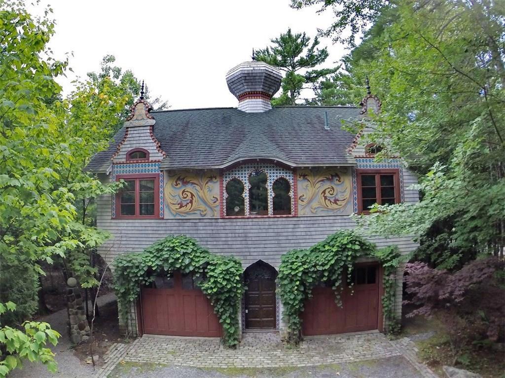 2 Pine Ledge Lane