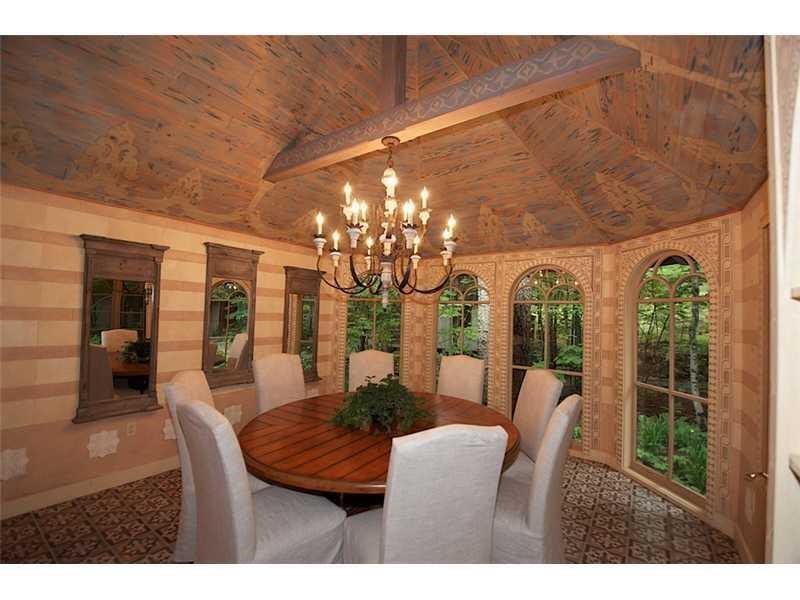 2 Pine Ledge Lane