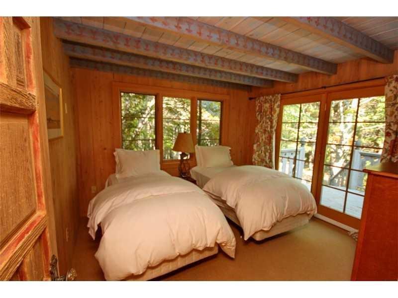 2 Pine Ledge Lane