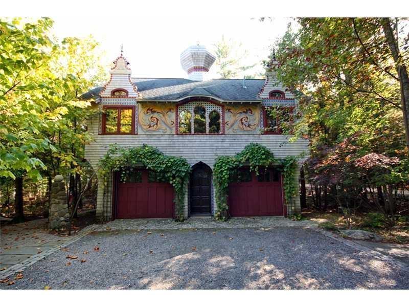 2 Pine Ledge Lane