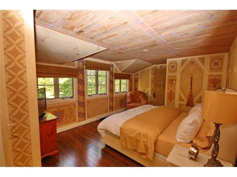 2 Pine Ledge Lane