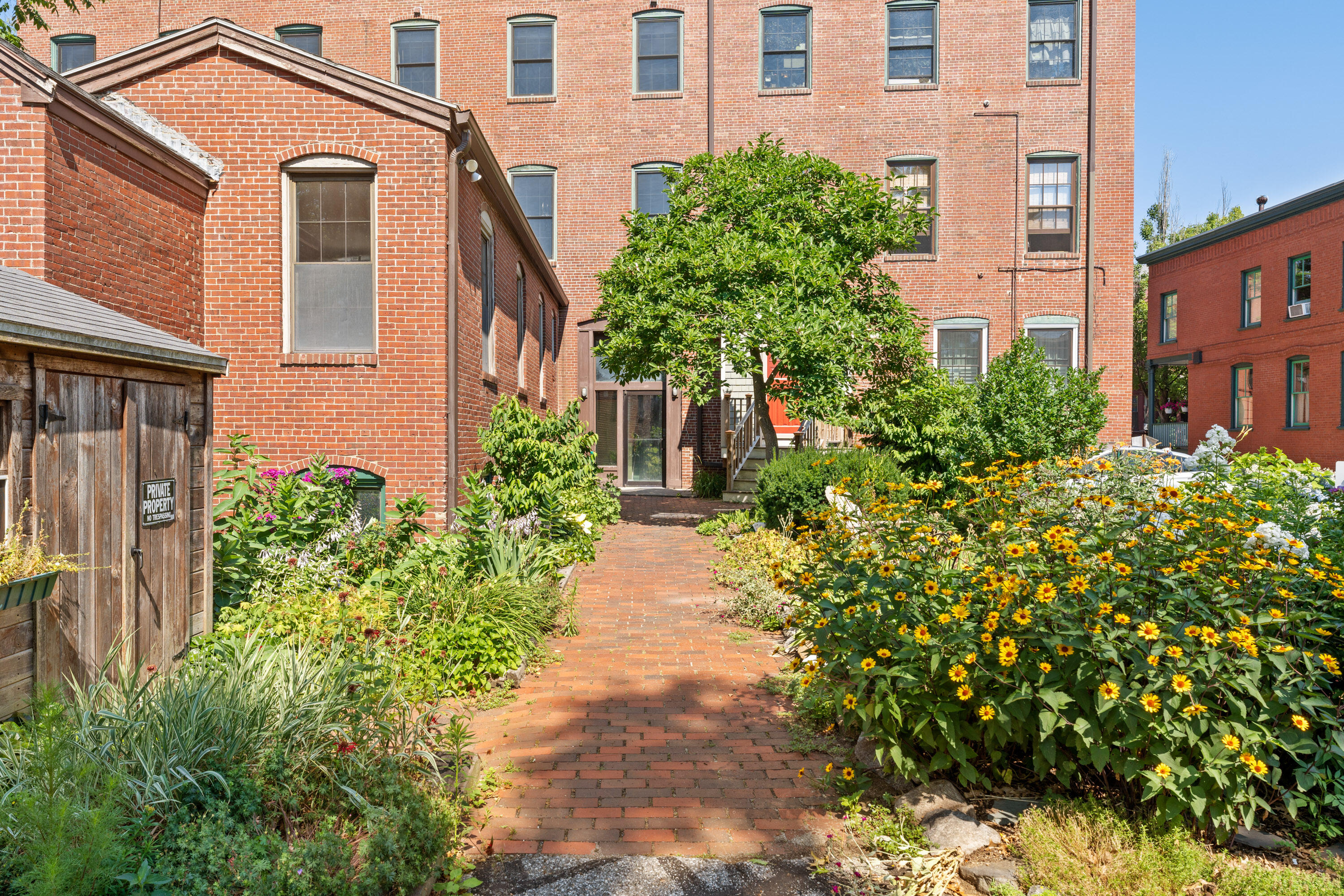 150 Spring Street, 8
