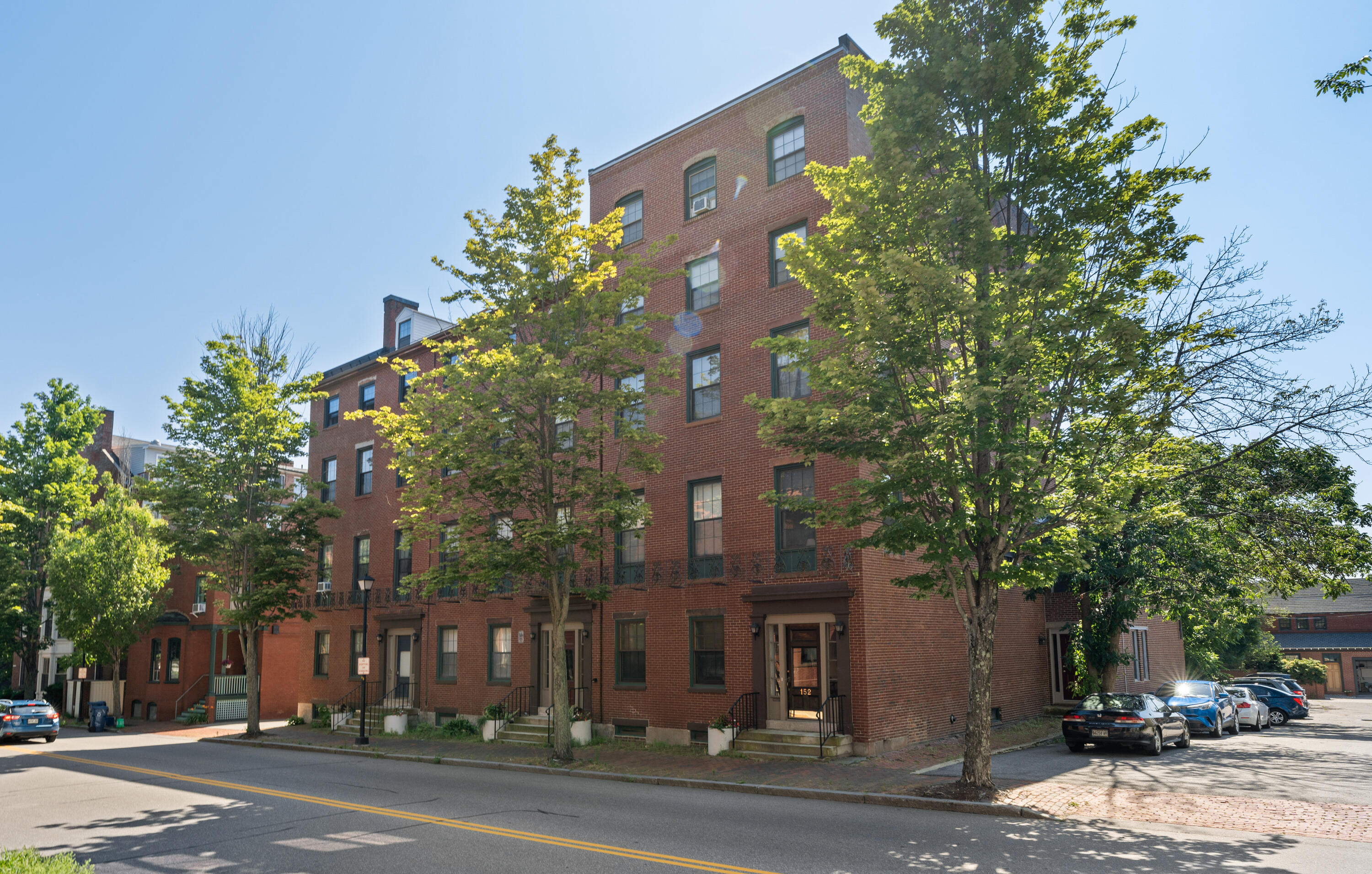 150 Spring Street, 8