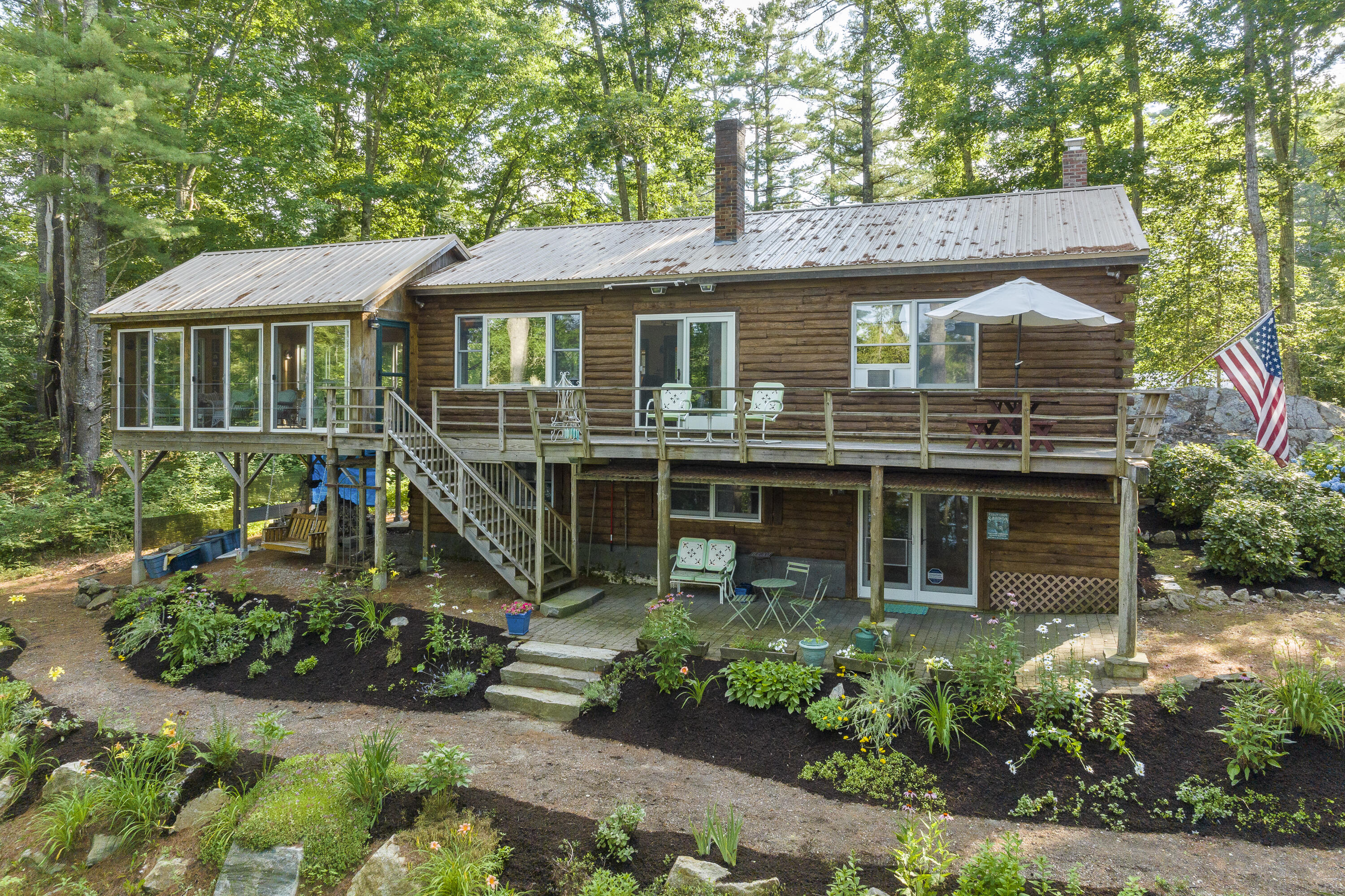 3 Lakeside Lane