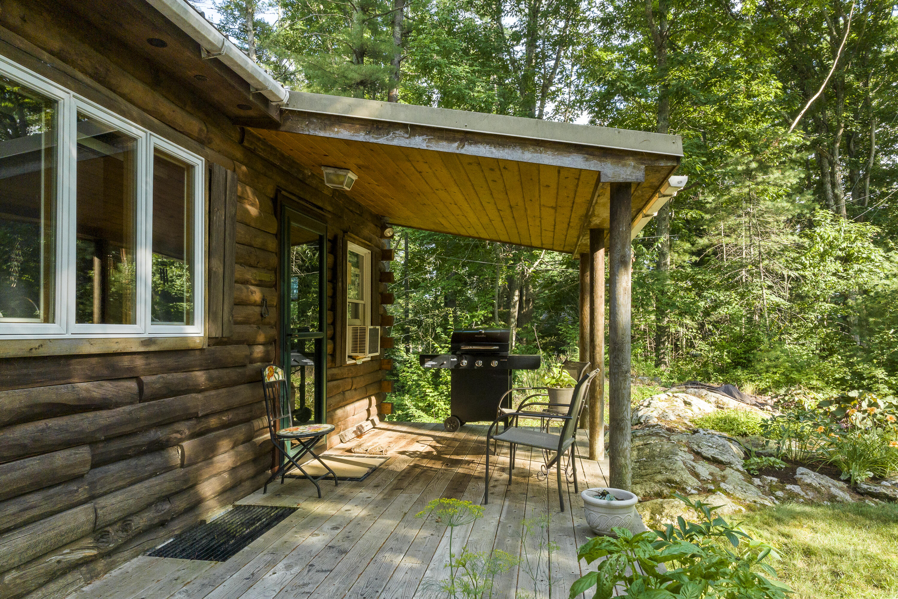 3 Lakeside Lane