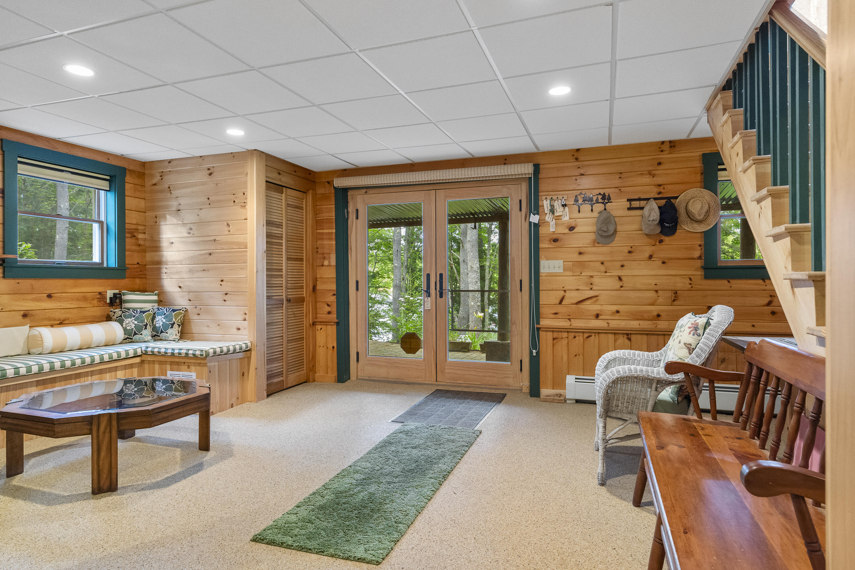 3 Lakeside Lane