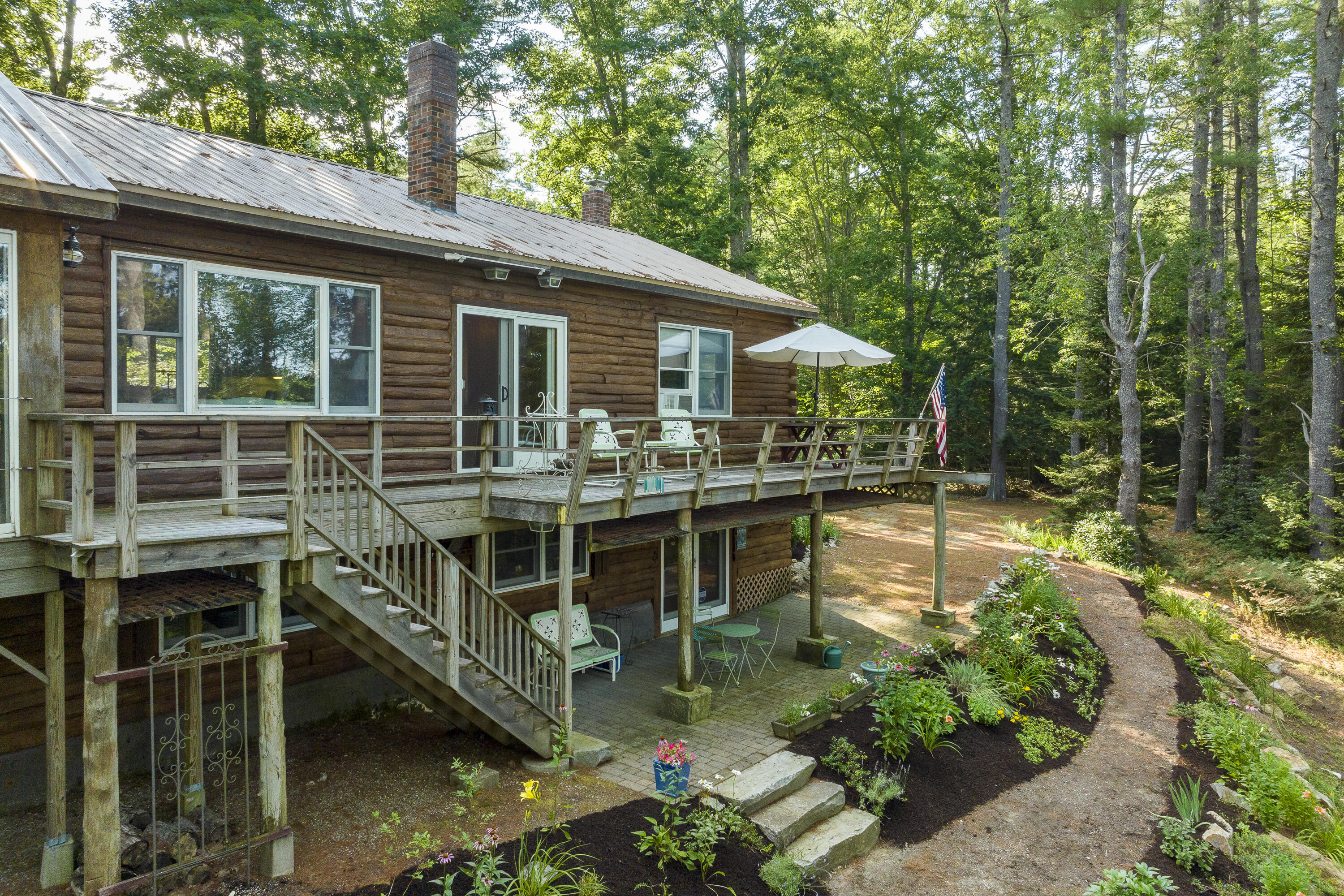 3 Lakeside Lane