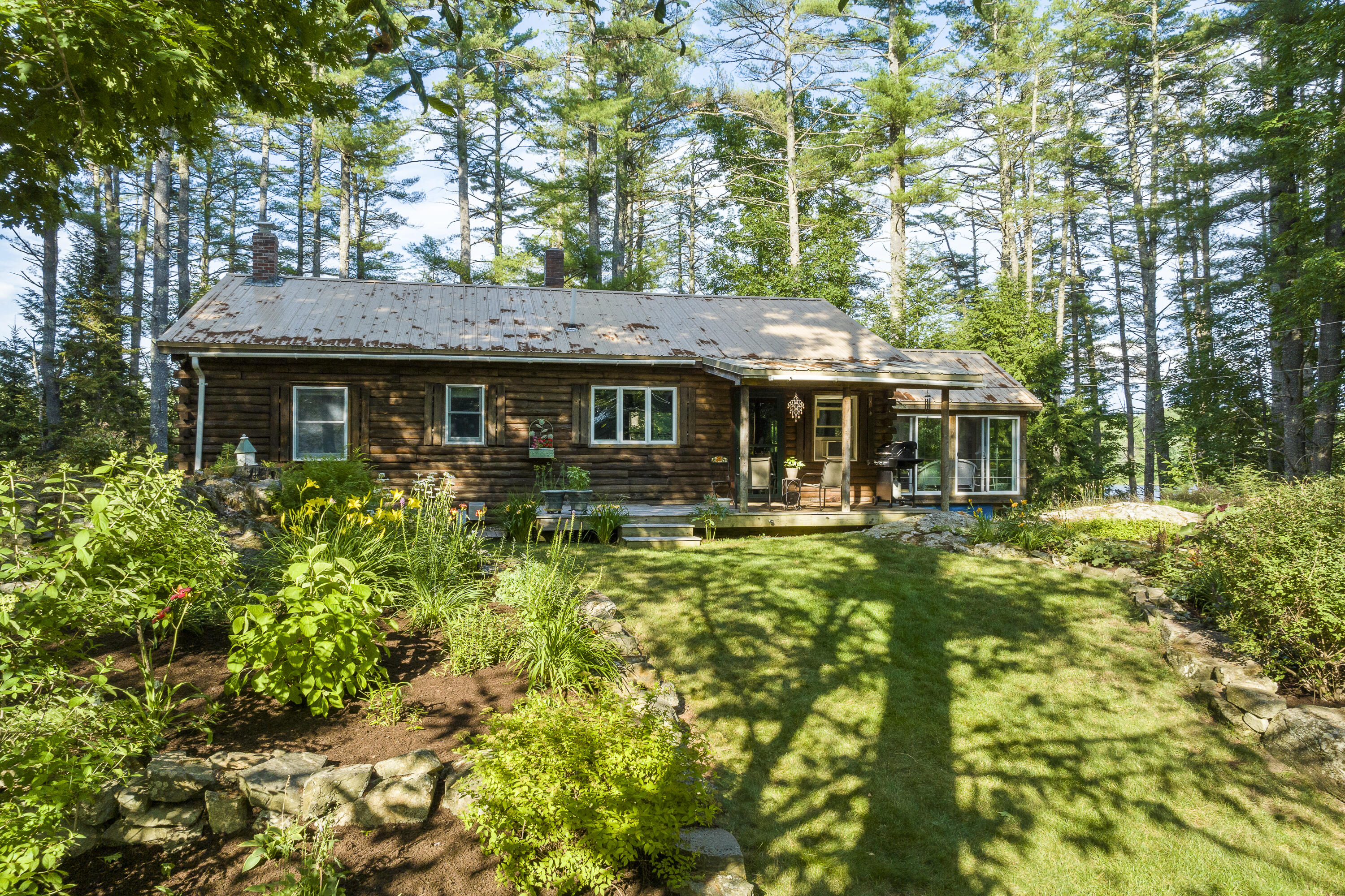 3 Lakeside Lane