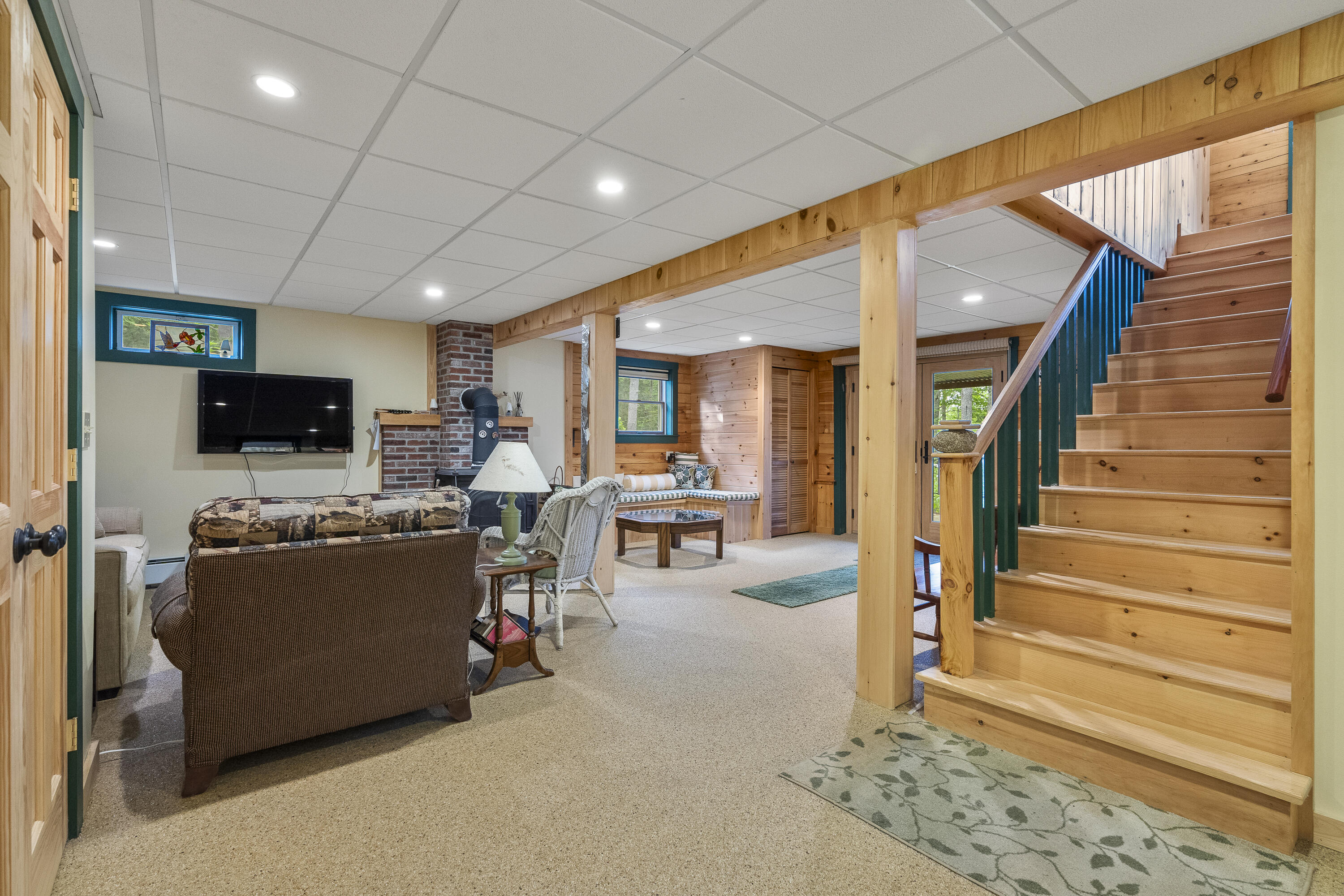 3 Lakeside Lane