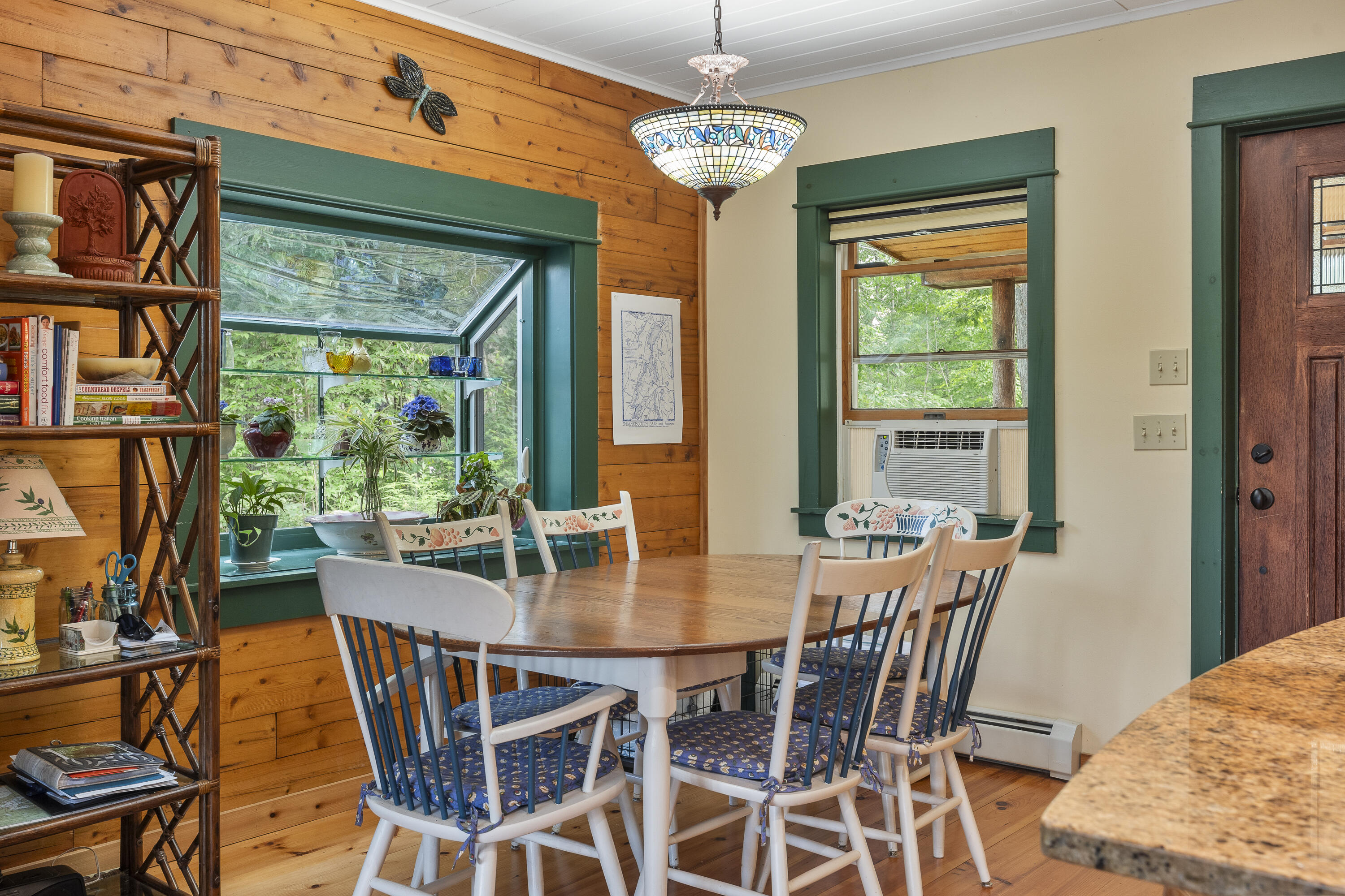 3 Lakeside Lane