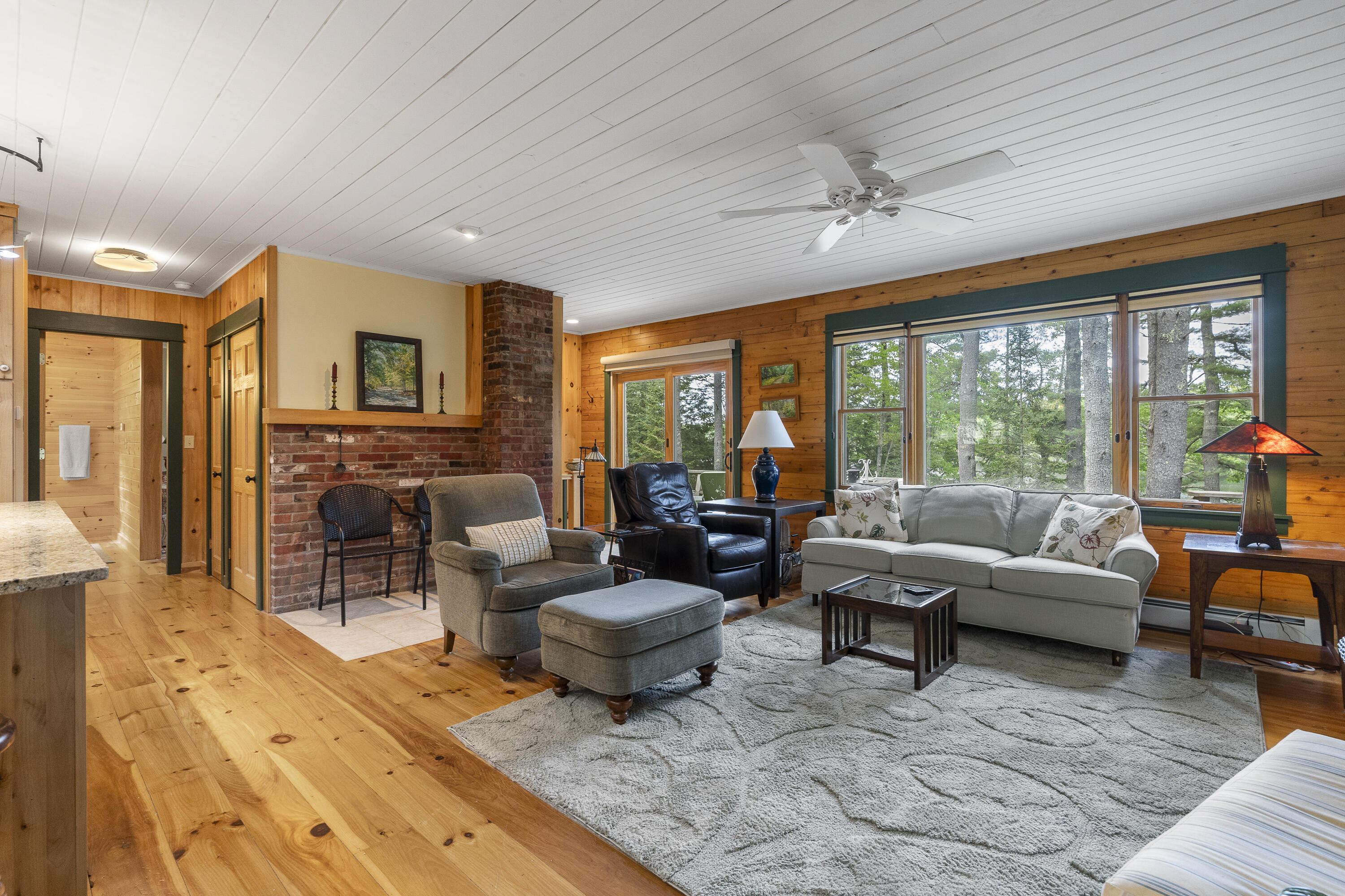 3 Lakeside Lane