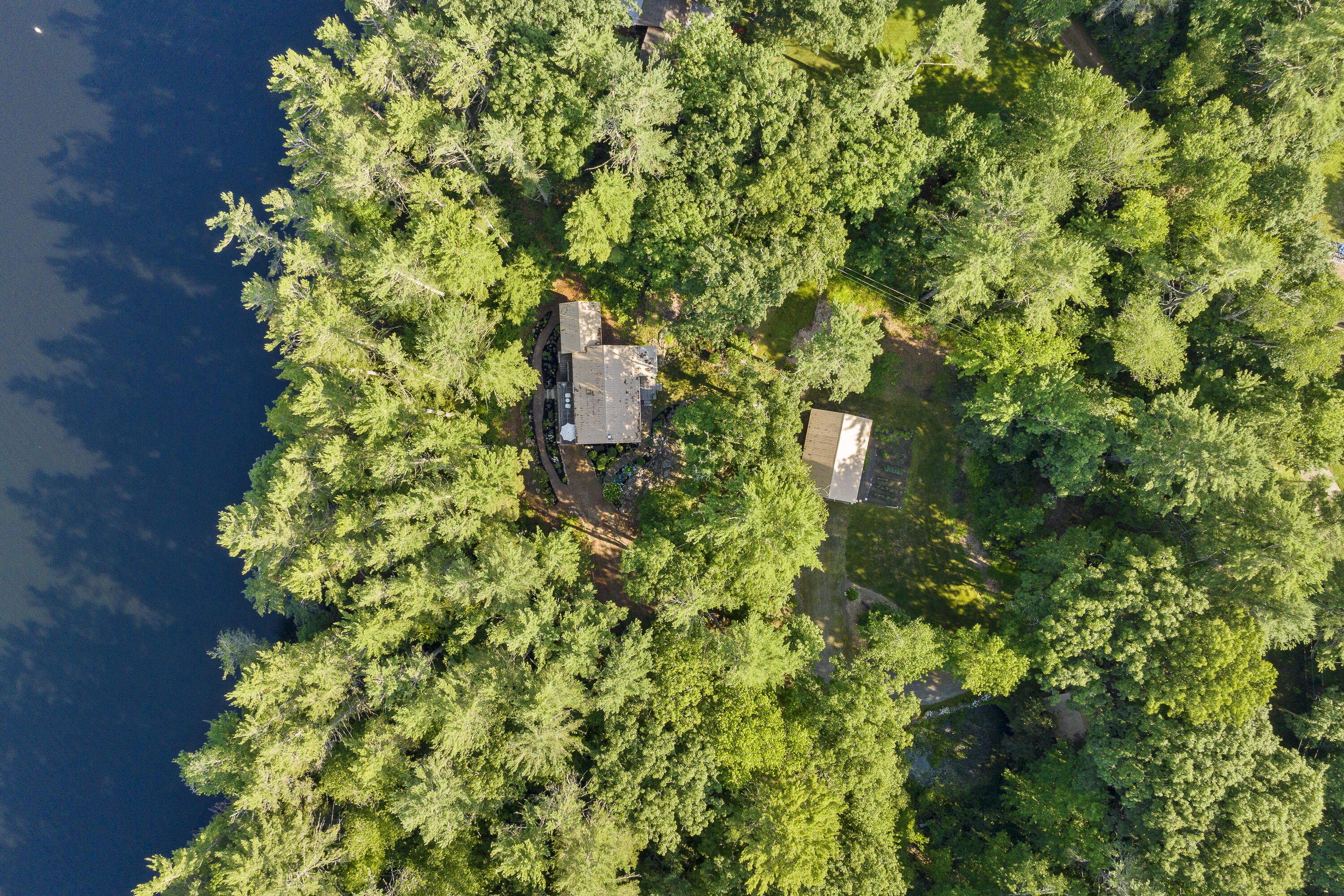3 Lakeside Lane