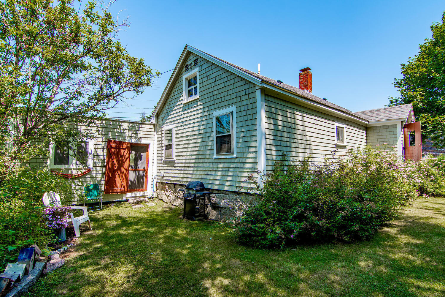 54 Sunset Avenue