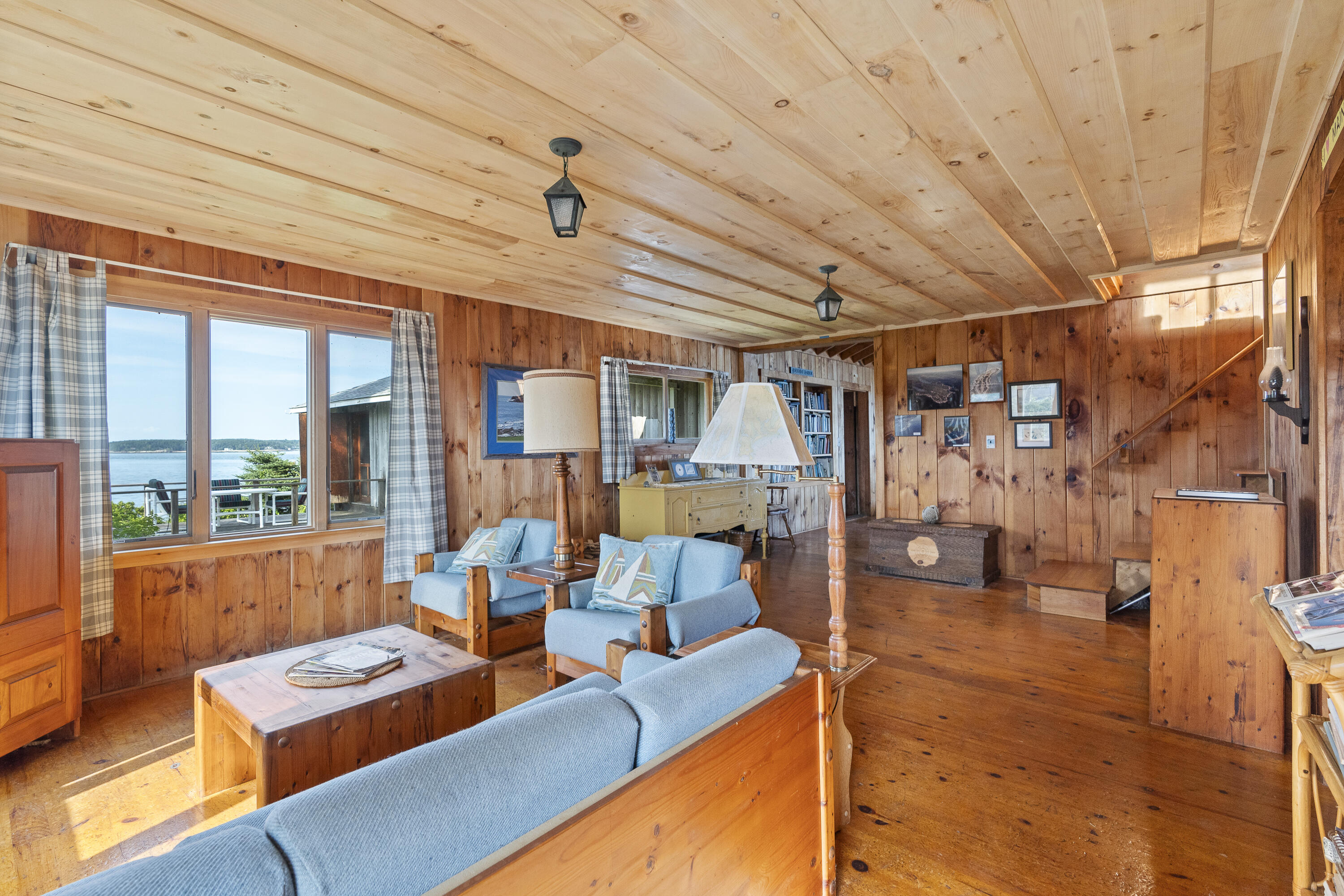 282 King Phillips Trail
