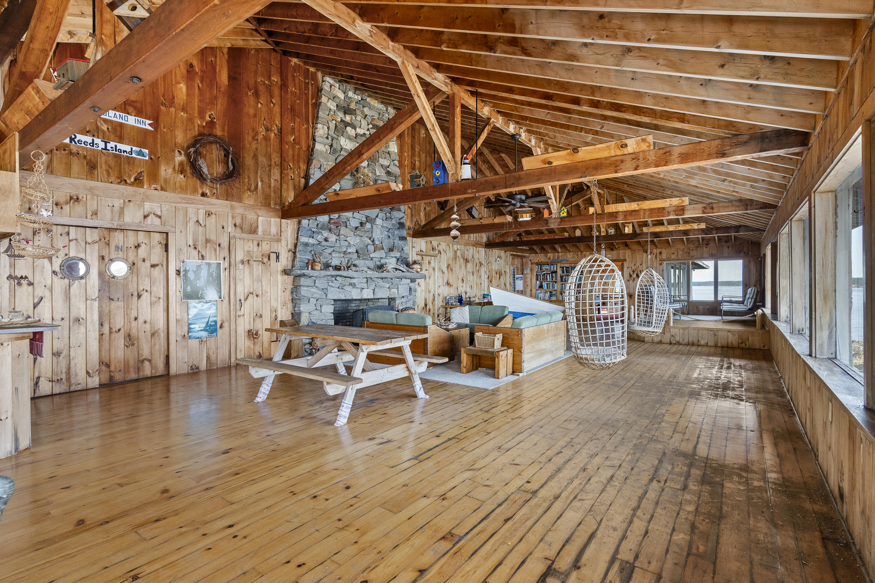 282 King Phillips Trail