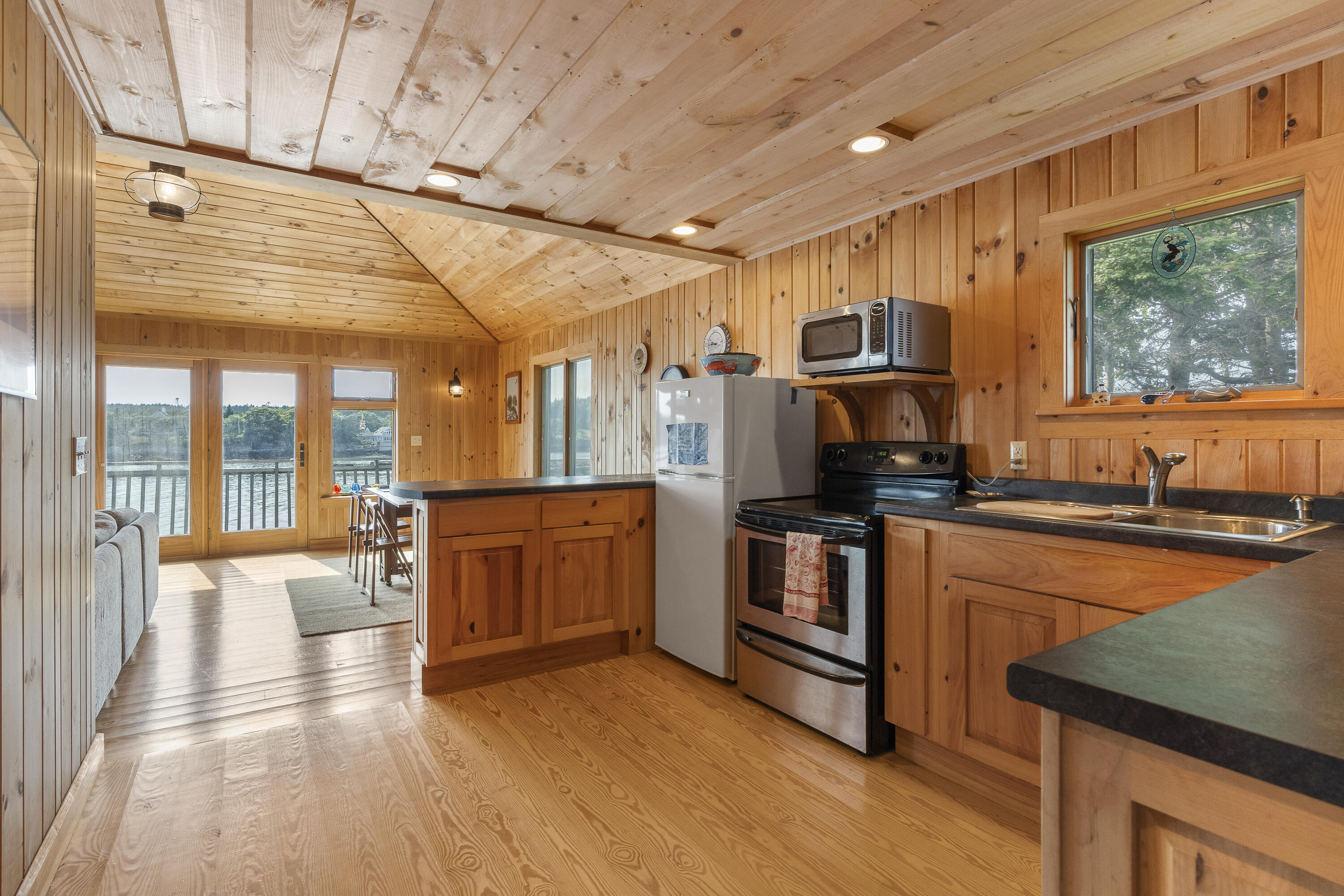 282 King Phillips Trail