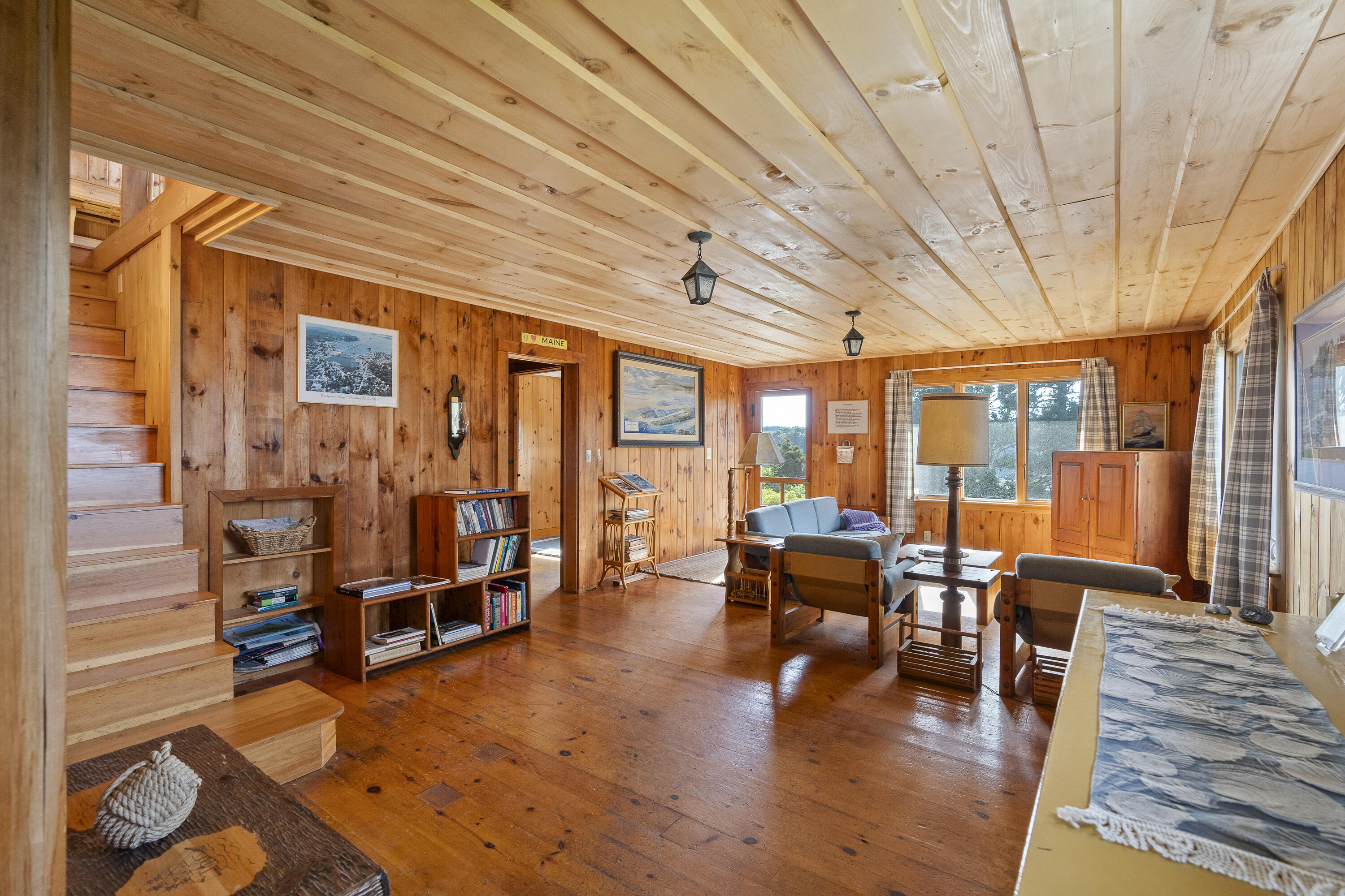 282 King Phillips Trail