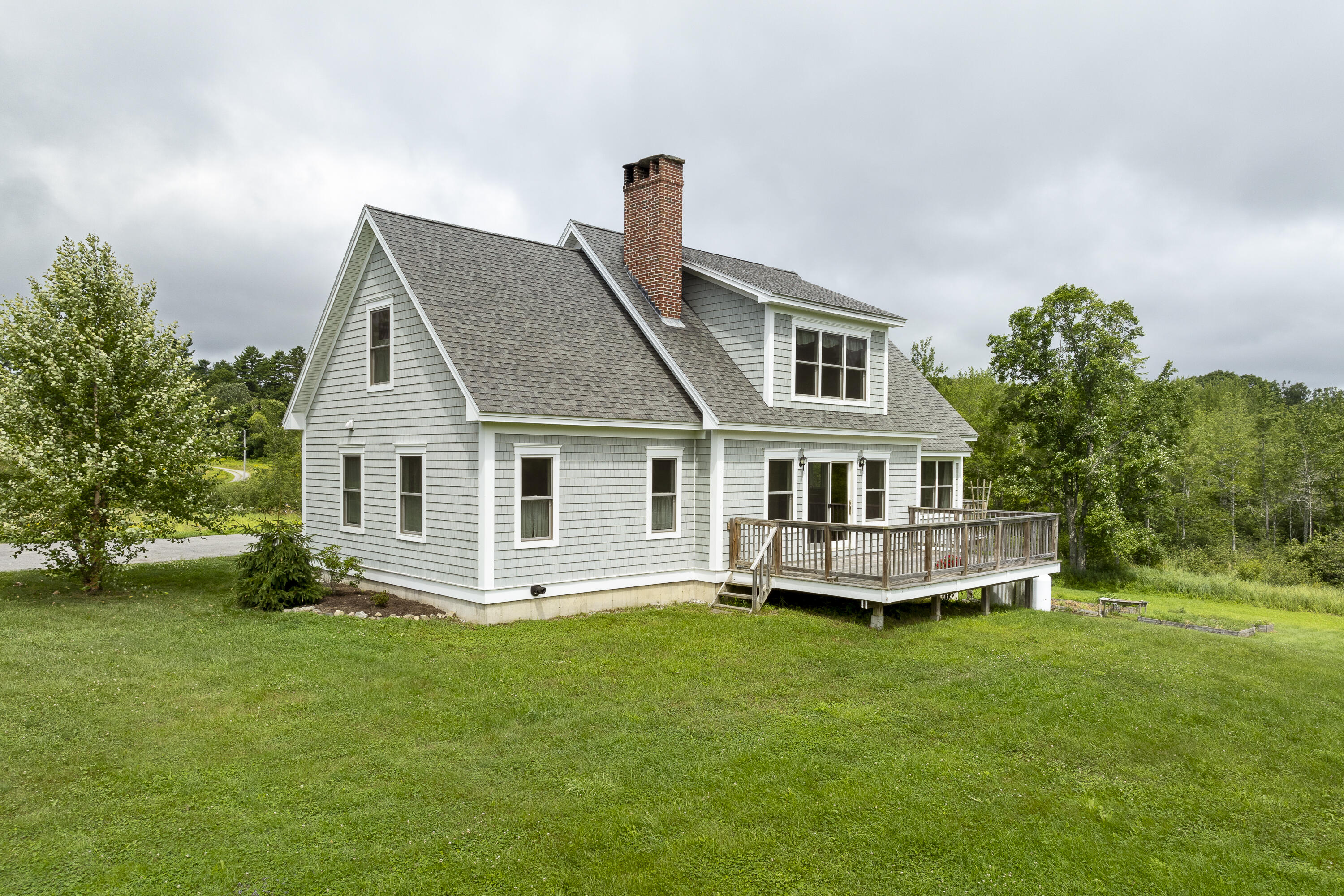 222 Pond Road