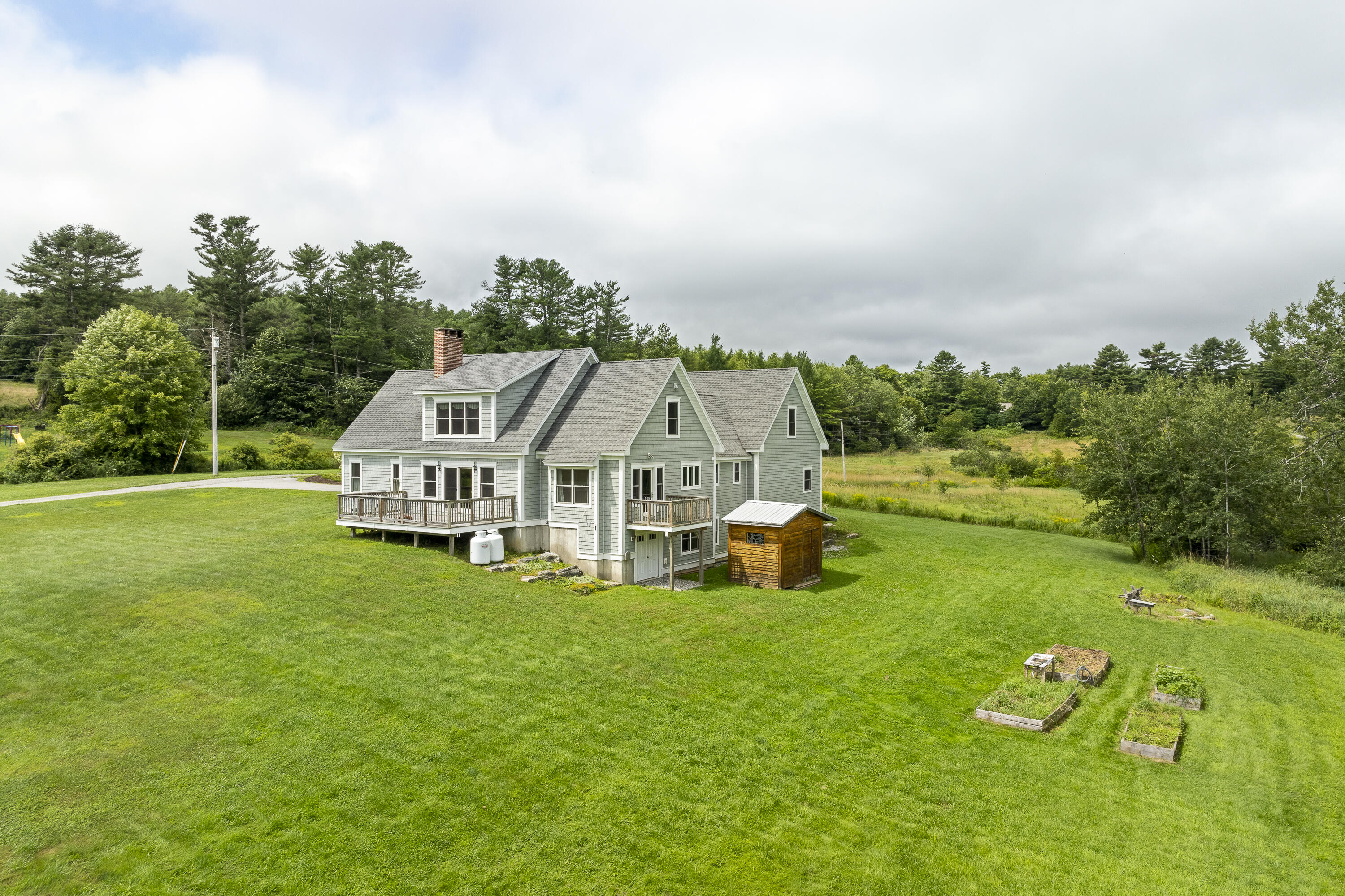 222 Pond Road