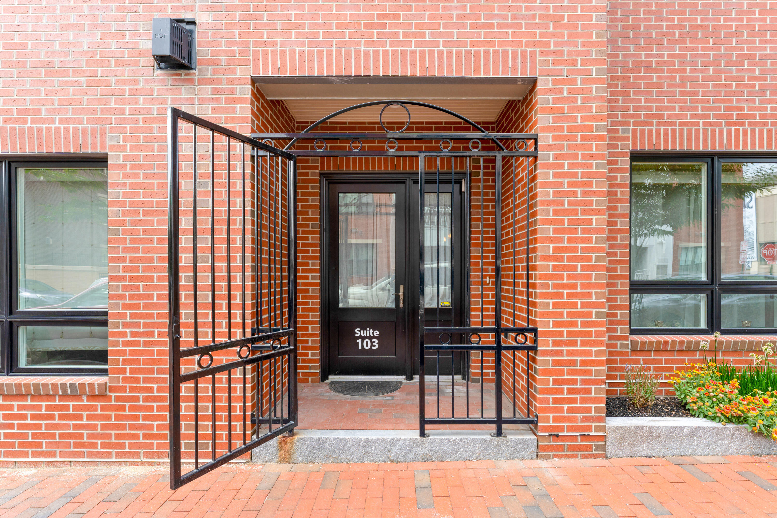 113 Newbury Street, 103