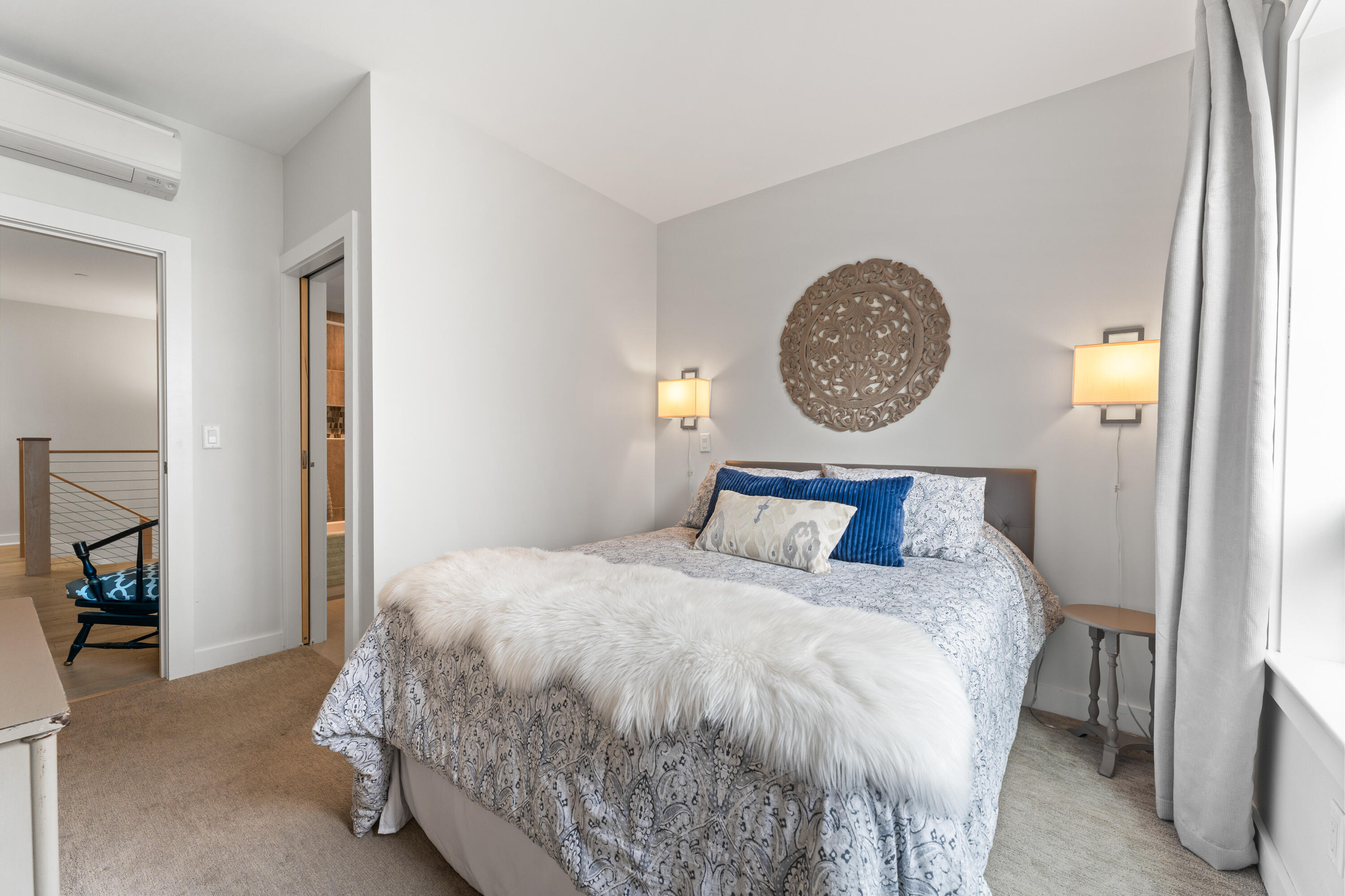 113 Newbury Street, 103