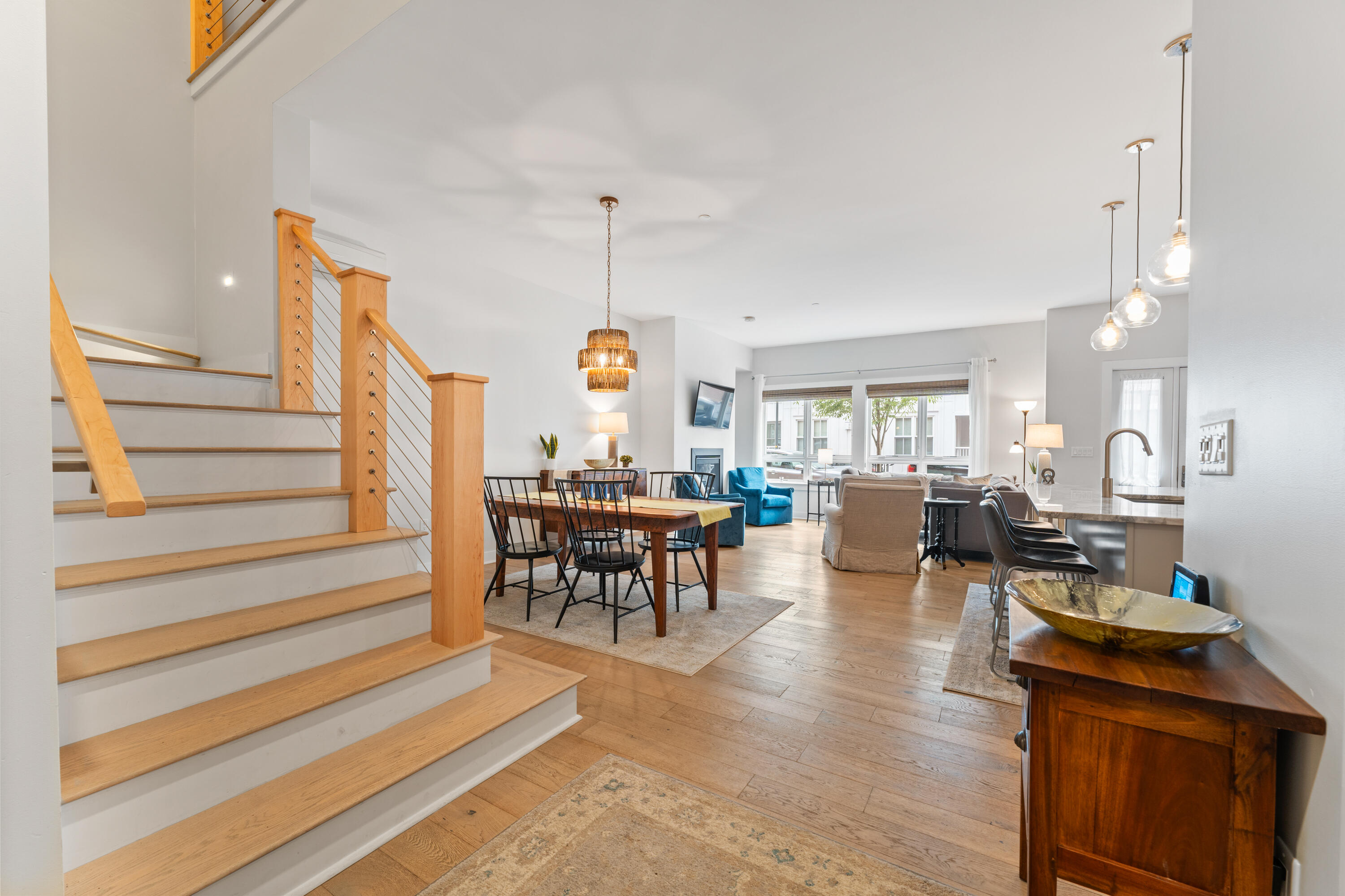 113 Newbury Street, 103