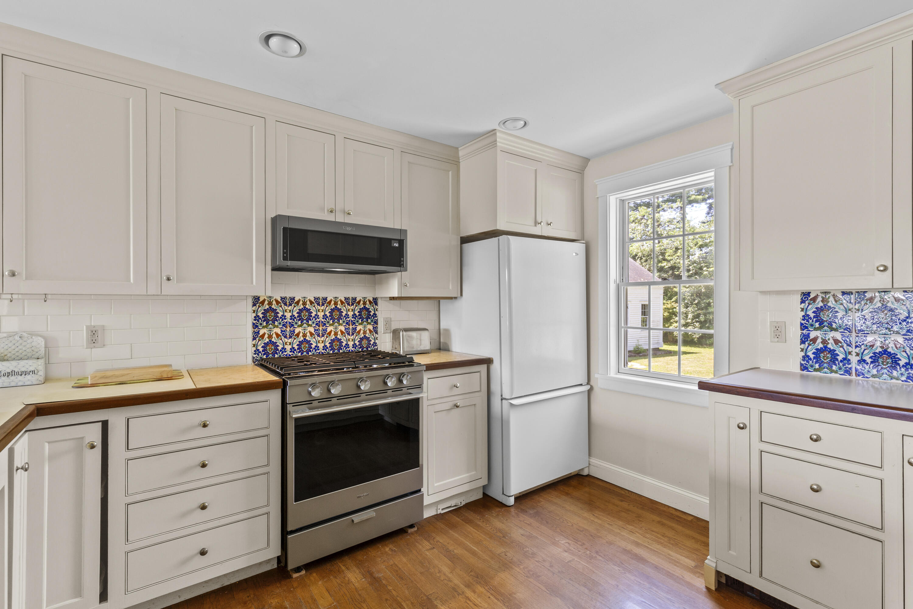247 Basin Point Road