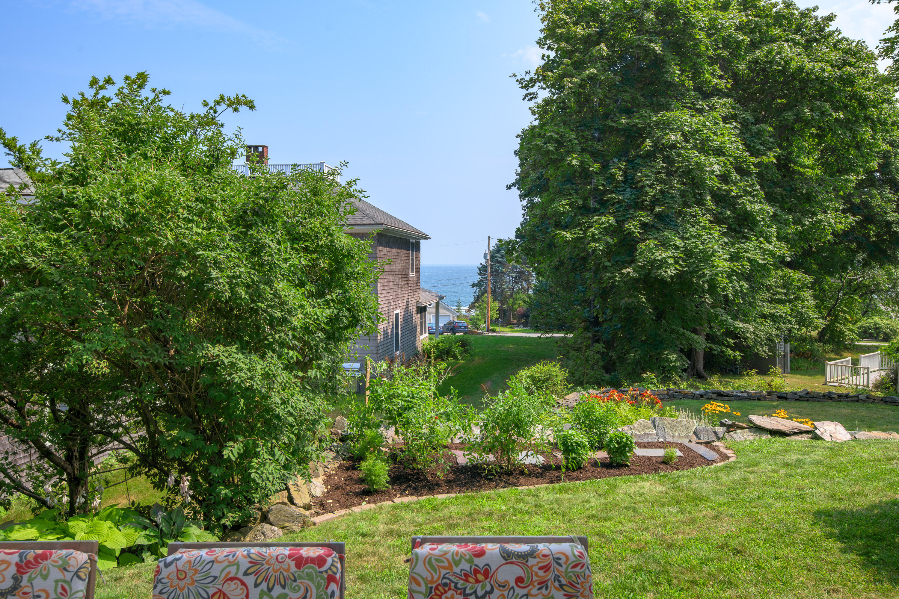 3 Roberts Lane