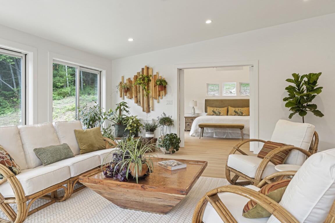 9 Bayville Road