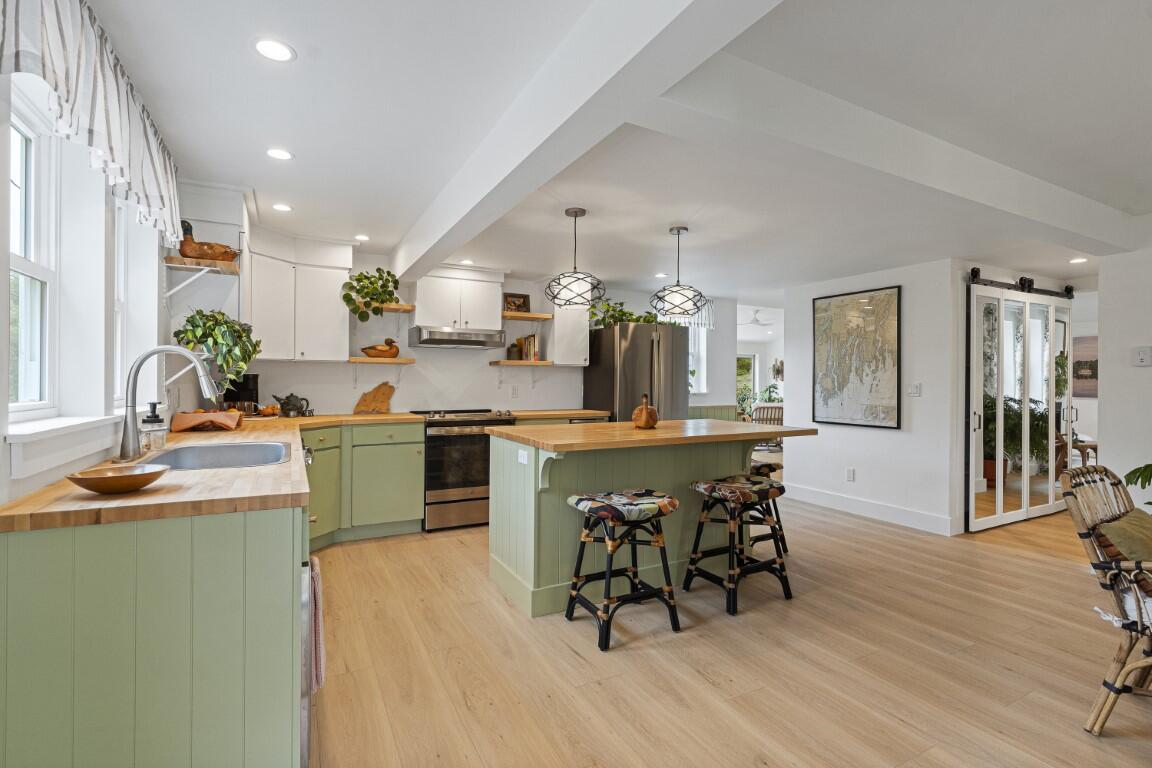 9 Bayville Road