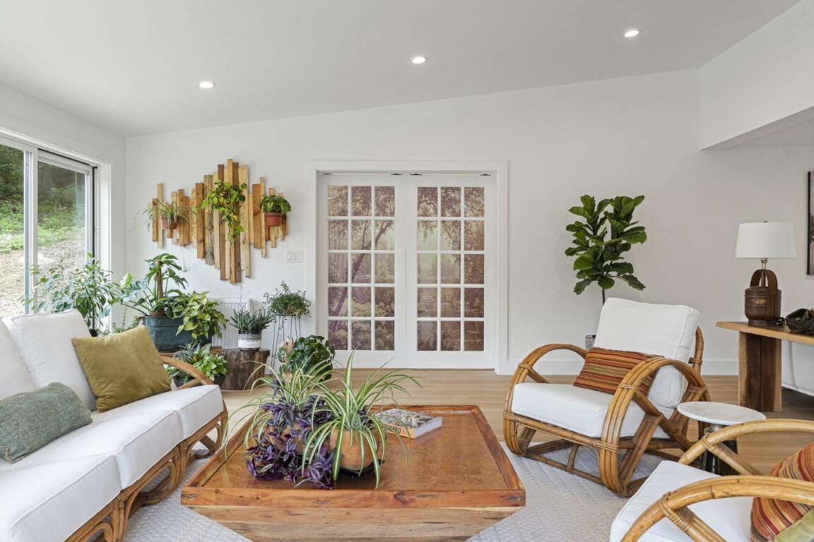 9 Bayville Road