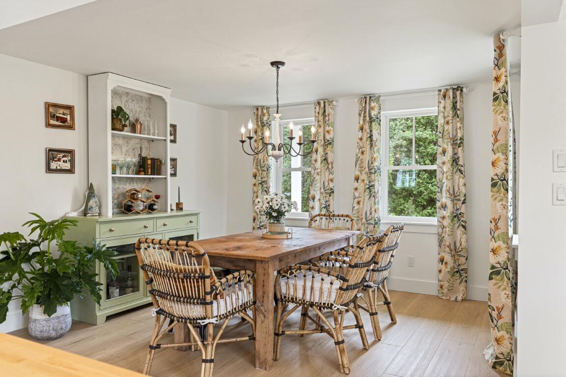 9 Bayville Road