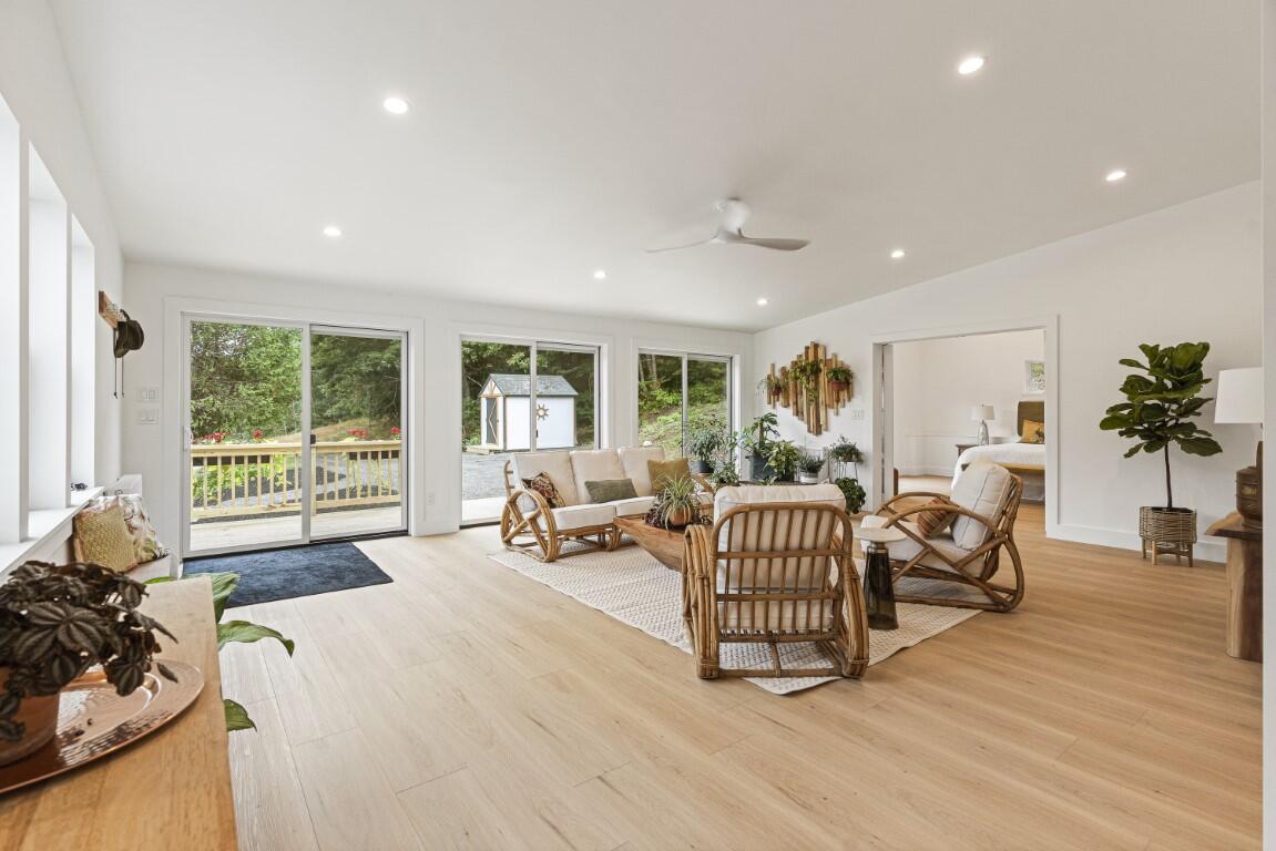 9 Bayville Road
