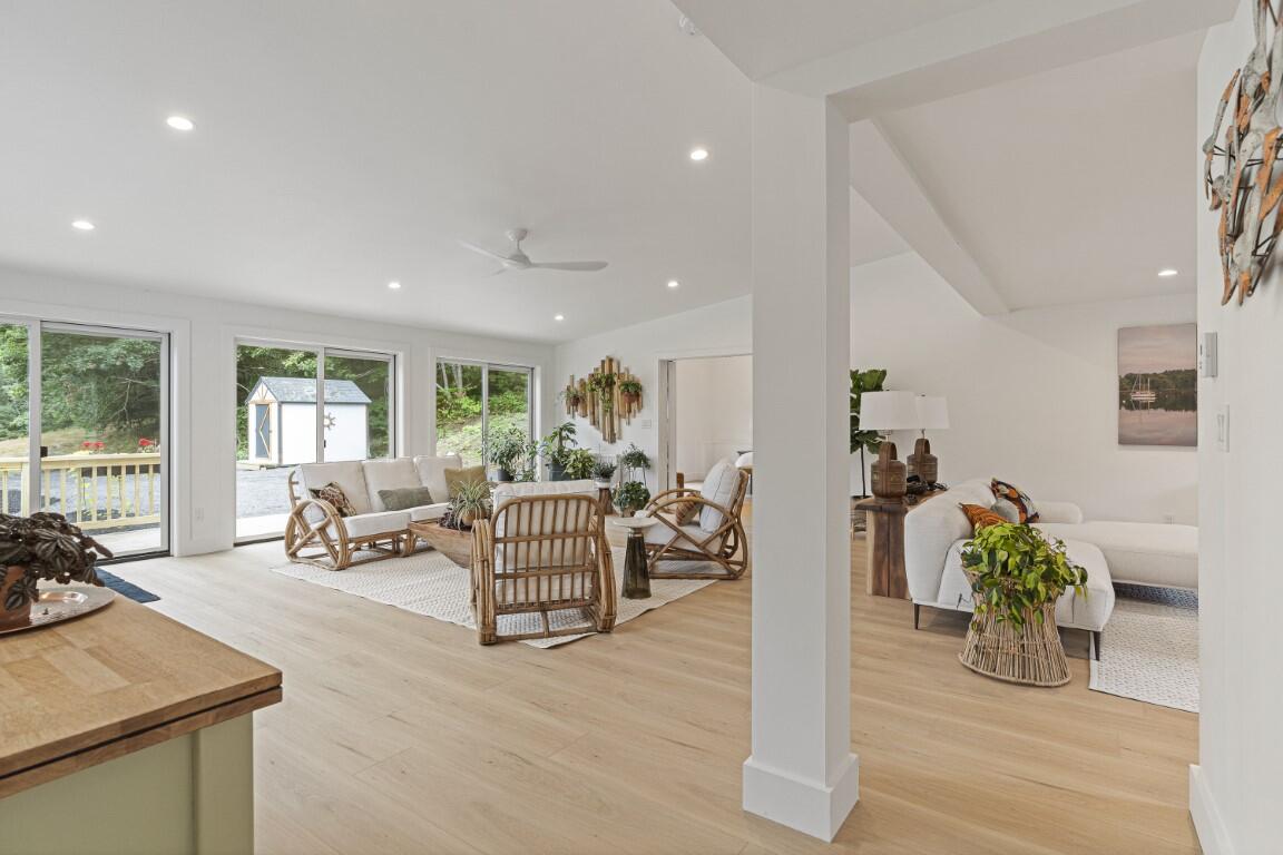 9 Bayville Road