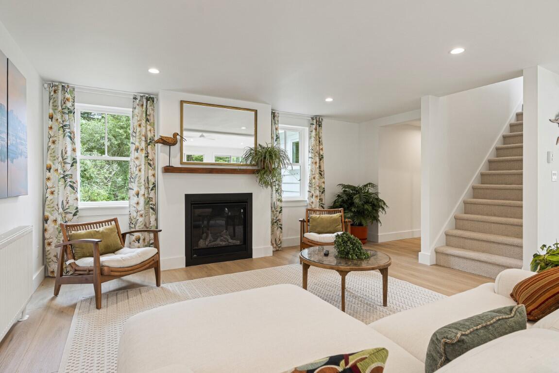 9 Bayville Road
