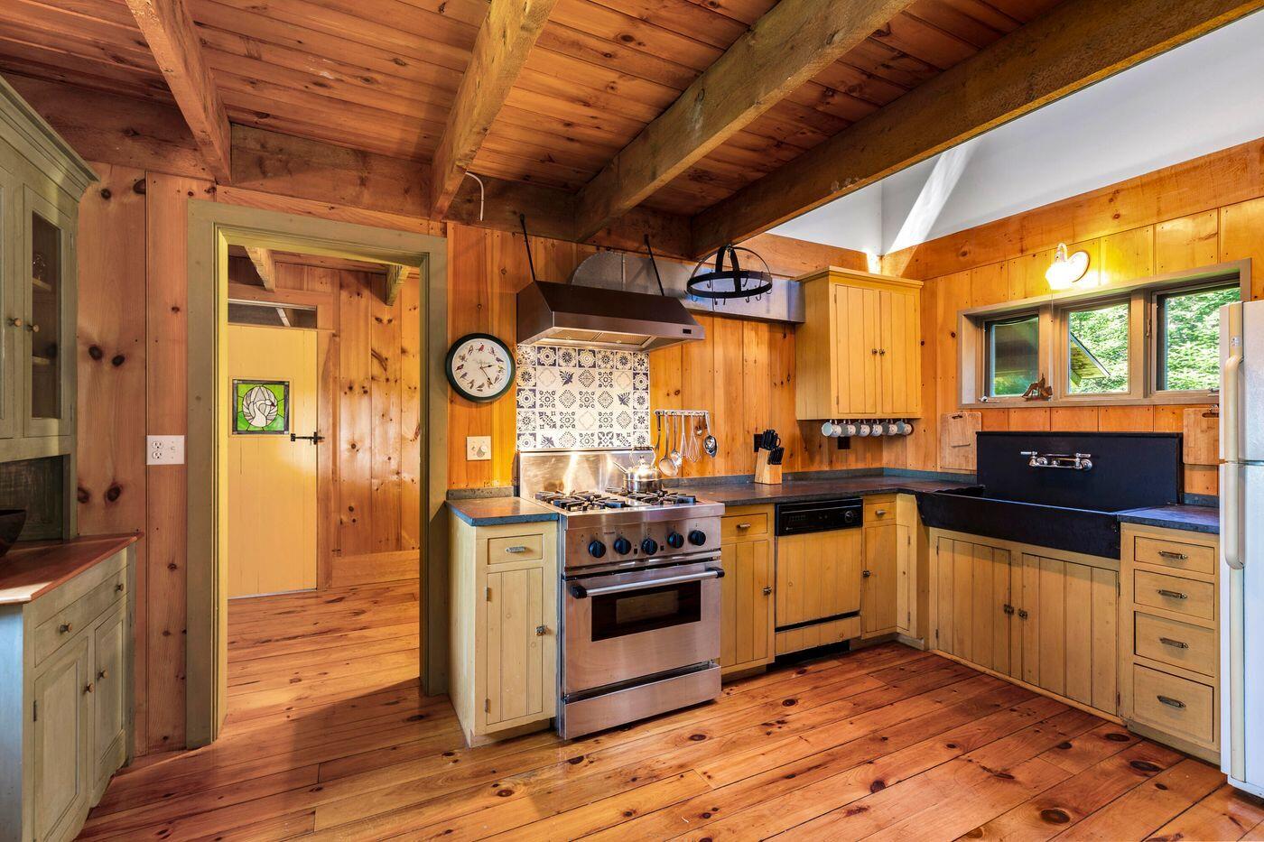 185 Forest Lake Road