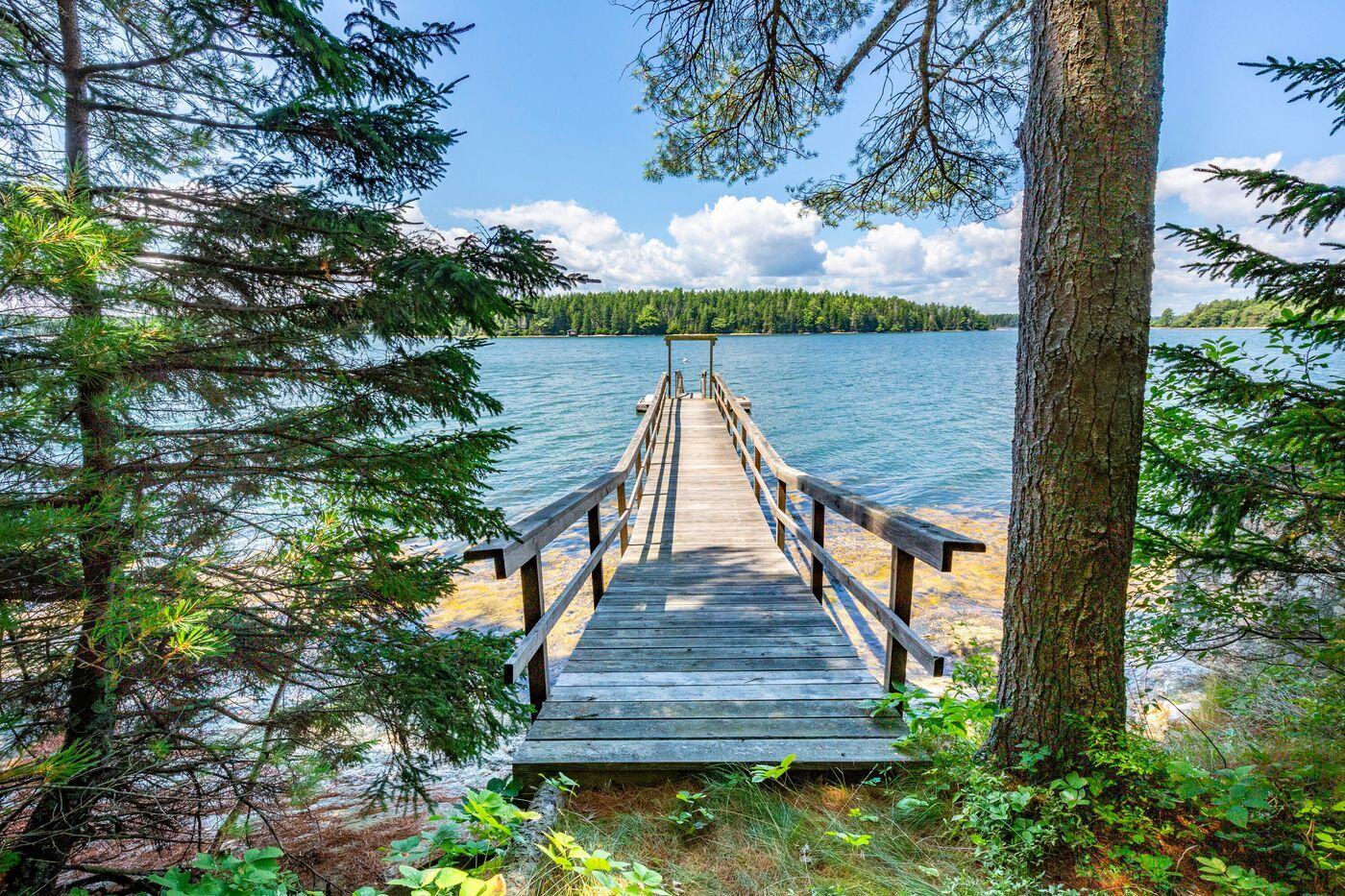 185 Forest Lake Road